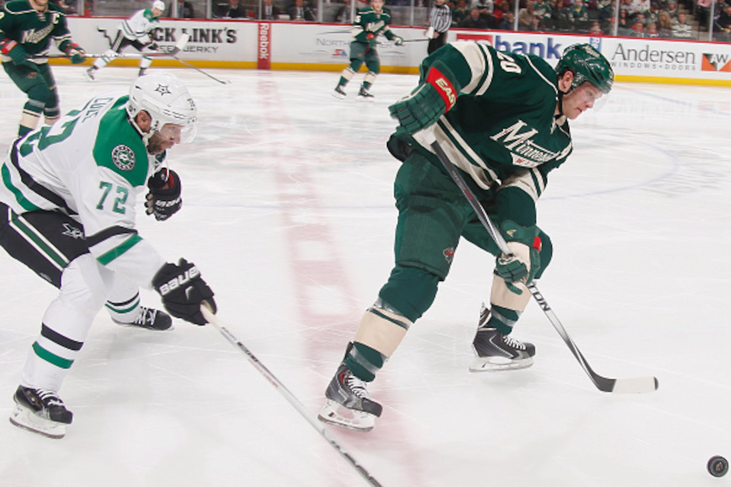 ST. PAUL, MN - FEBRUARY 22: Ryan Suter #20 of the Minnesota Wild skates with the puck while Erik Cole #72 of the Dallas Stars defends during the game on February 22, 2015 at the Xcel Energy Center in St. Paul, Minnesota. (Photo by Bruce Kluckhohn/NHLI via ST. PAUL, MN - FEBRUARY 22: Ryan Suter #20 of the Minnesota Wild skates with the puck while Erik Cole #72 of the Dallas Stars defends during the game on February 22, 2015 at the Xcel Energy Center in St. Paul, Minnesota. (Photo by Bruce Kluckhohn/NHLI via
