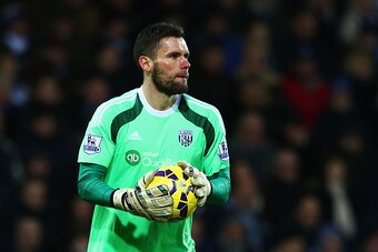 WEST BROMWICH, ENGLAND - JANUARY 10:  Ben Foster of West Bromwich Albion in action during the Barclays Premier League match between West Bromwich Albion and Hull City at The Hawthorns on January 10, 2015 in West Bromwich, England.  (Photo by Matthew Lewis