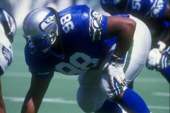 6 Sep 1998:  Defensive tackle Sam Adams #98 of the Seattle Seahawks in action during the game against the Philadelphia Eagles at Veteran Stadium in Philadelphia, Pennsylvania. The Seahawks defeated the Eagles 38-0. Mandatory Credit: Rick Stewart  /Allspor