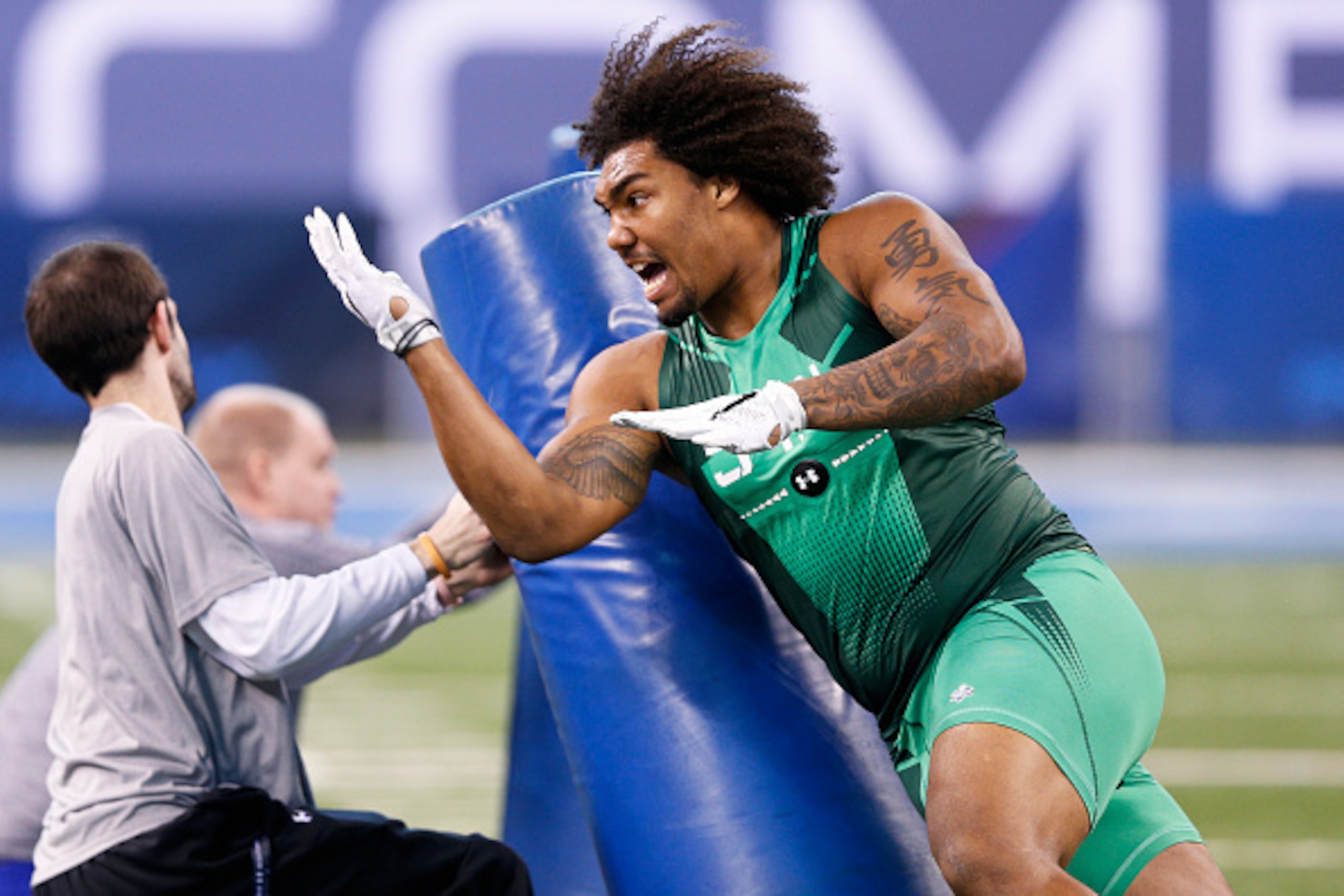 INDIANAPOLIS, IN - FEBRUARY 22: Defensive lineman Leonard Williams of USC competes during the 2015 NFL Scouting Combine at Lucas Oil Stadium on February 22, 2015 in Indianapolis, Indiana. (Photo by Joe Robbins/Getty Images)