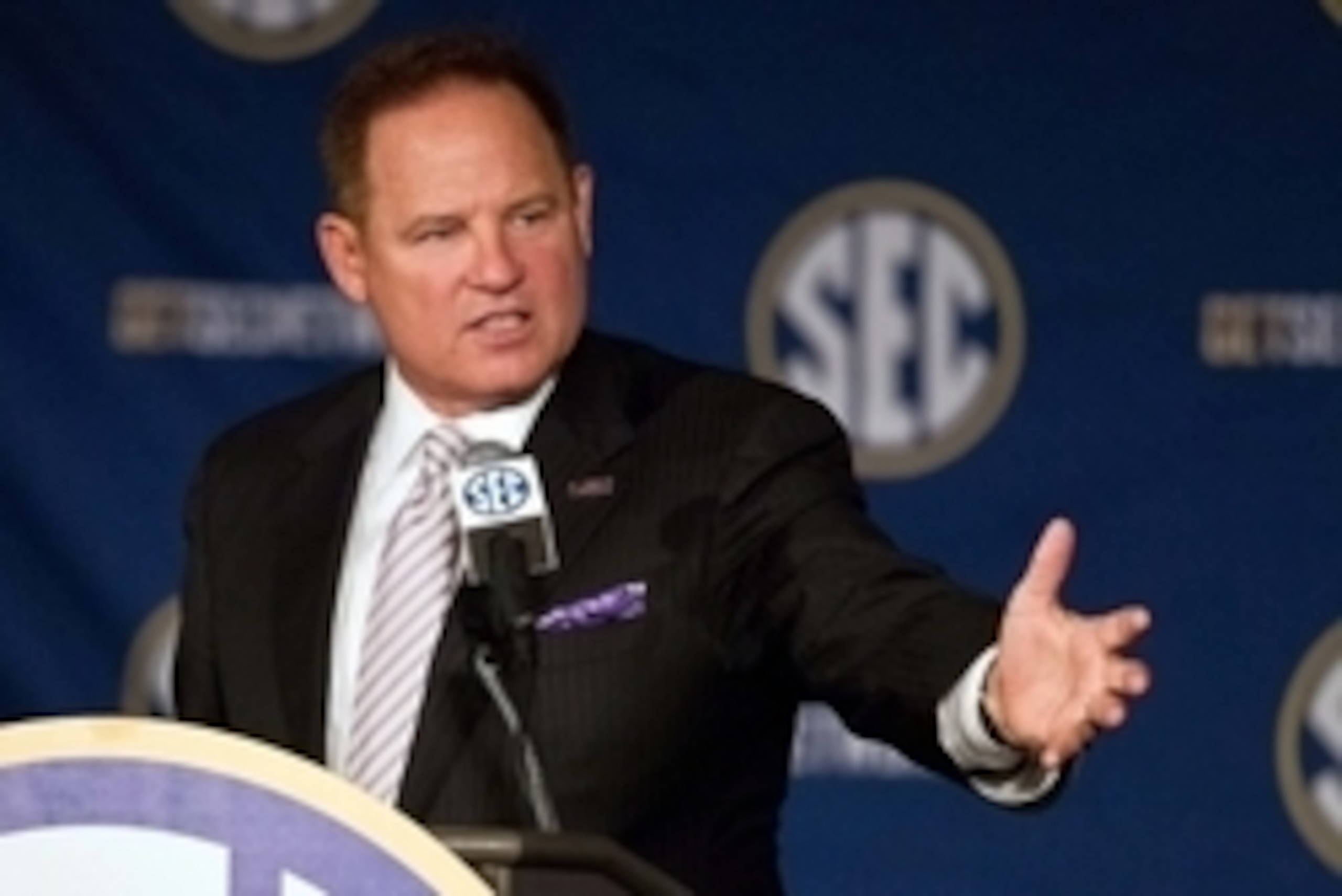 Jul 16, 2014; Hoover, AL, USA; LSU Tigers head coach Les Miles talks to the media during the SEC Football Media Days at the Wynfrey Hotel. Mandatory Credit: Marvin Gentry-USA TODAY Sports