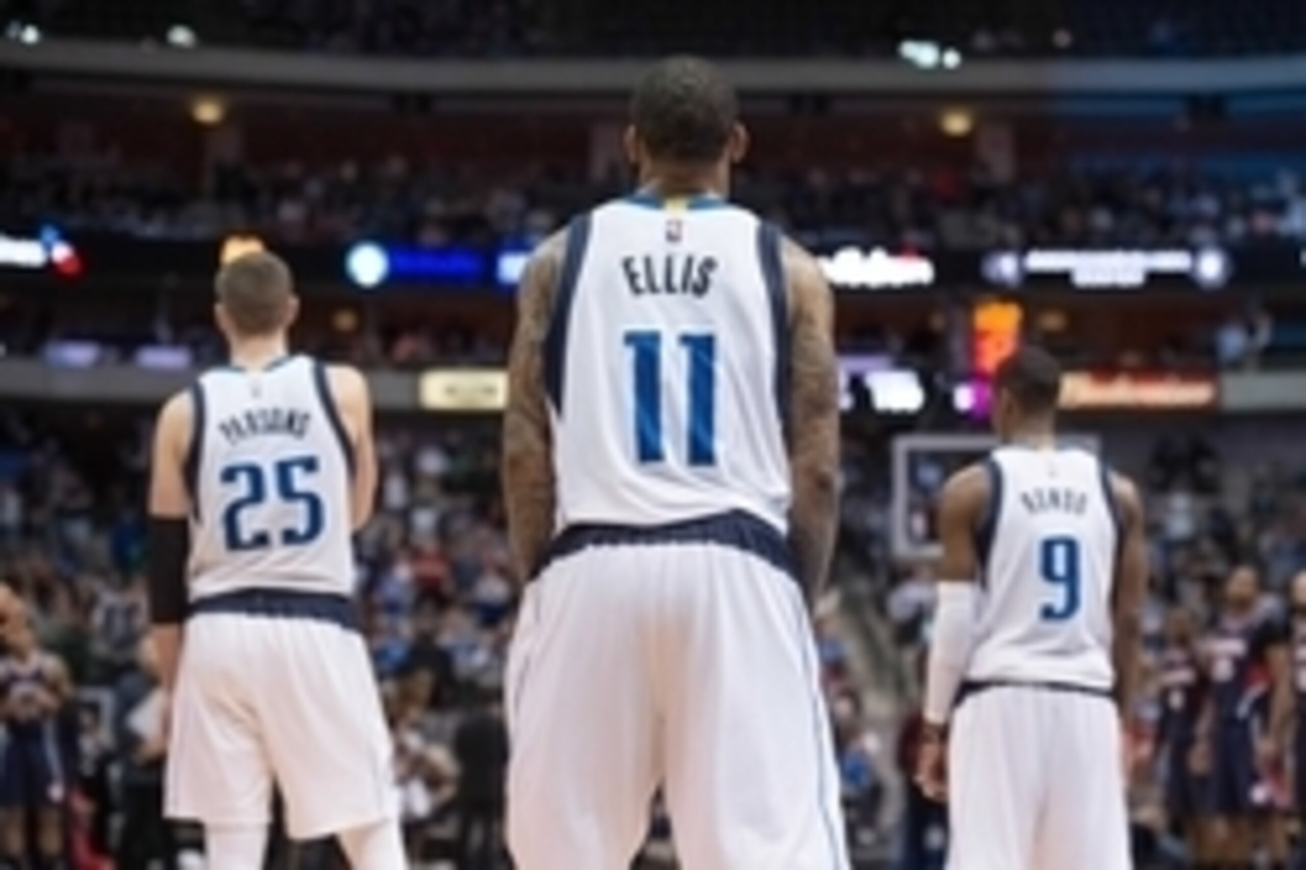 Dec 22, 2014; Dallas, TX, USA; Dallas Mavericks forward Chandler Parsons (25) and guard Monta Ellis (11) and guard Rajon Rondo (9) during the game against the Atlanta Hawks at the American Airlines Center. The Hawks defeated the Mavericks 105-102. Mandato