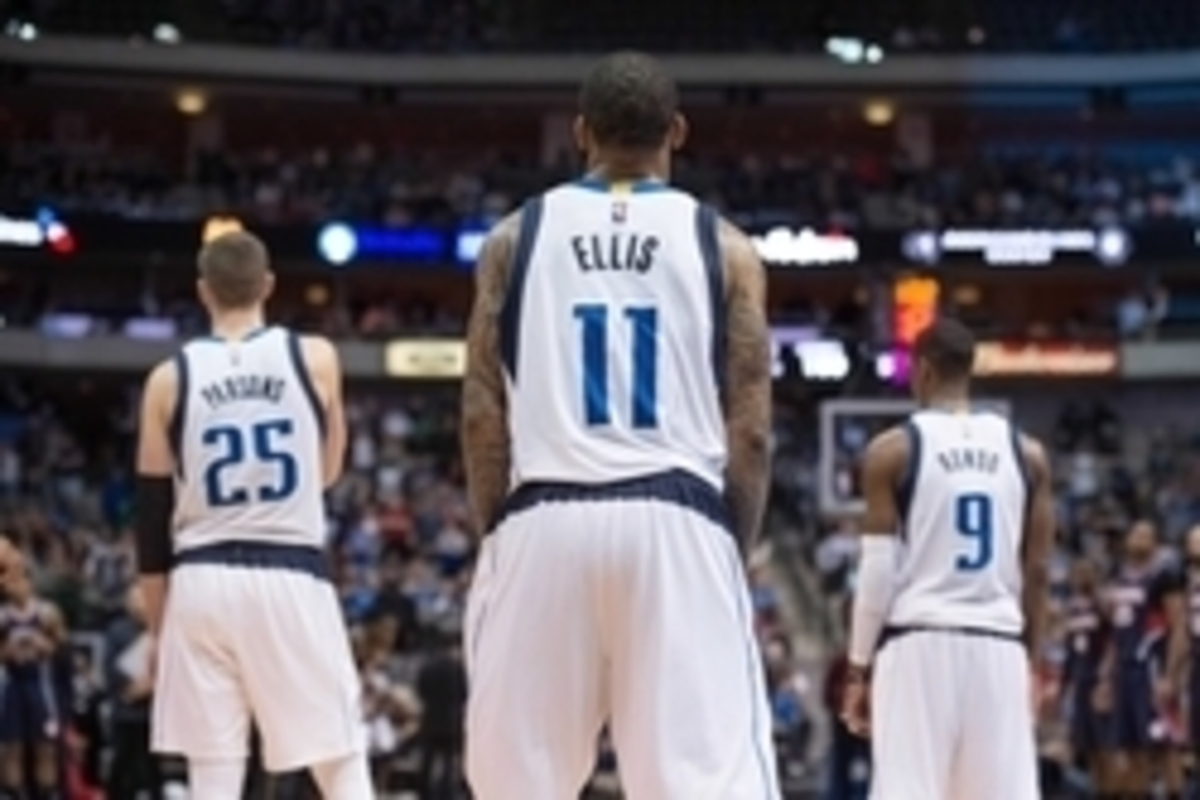 Dec 22, 2014; Dallas, TX, USA; Dallas Mavericks forward Chandler Parsons (25) and guard Monta Ellis (11) and guard Rajon Rondo (9) during the game against the Atlanta Hawks at the American Airlines Center. The Hawks defeated the Mavericks 105-102. Mandato