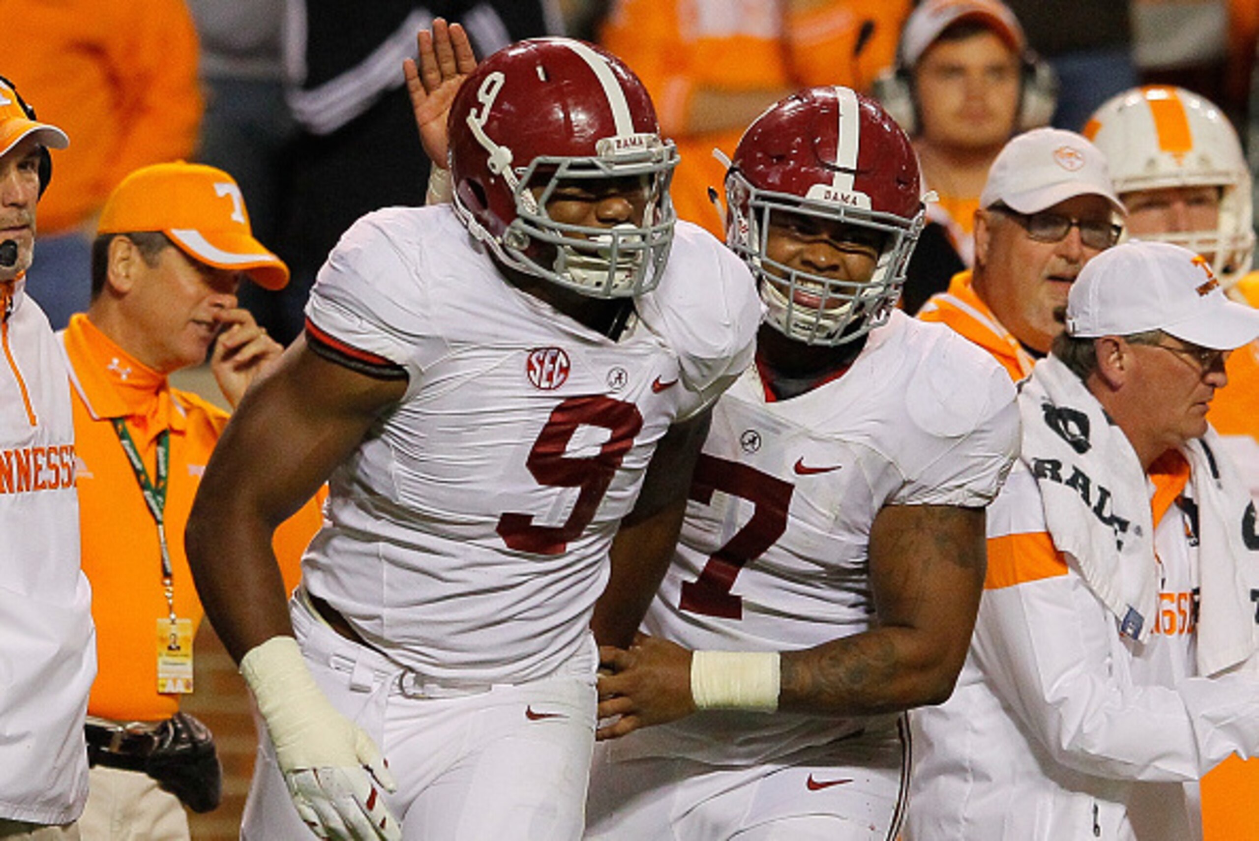 KNOXVILLE, TN - OCTOBER 25:  Da'Shawn Hand #9 and Ryan Anderson #7 of the Alabama Crimson Tide against the Tennessee Volunteers at Neyland Stadium on October 25, 2014 in Knoxville, Tennessee.  (Photo by Kevin C. Cox/Getty Images)