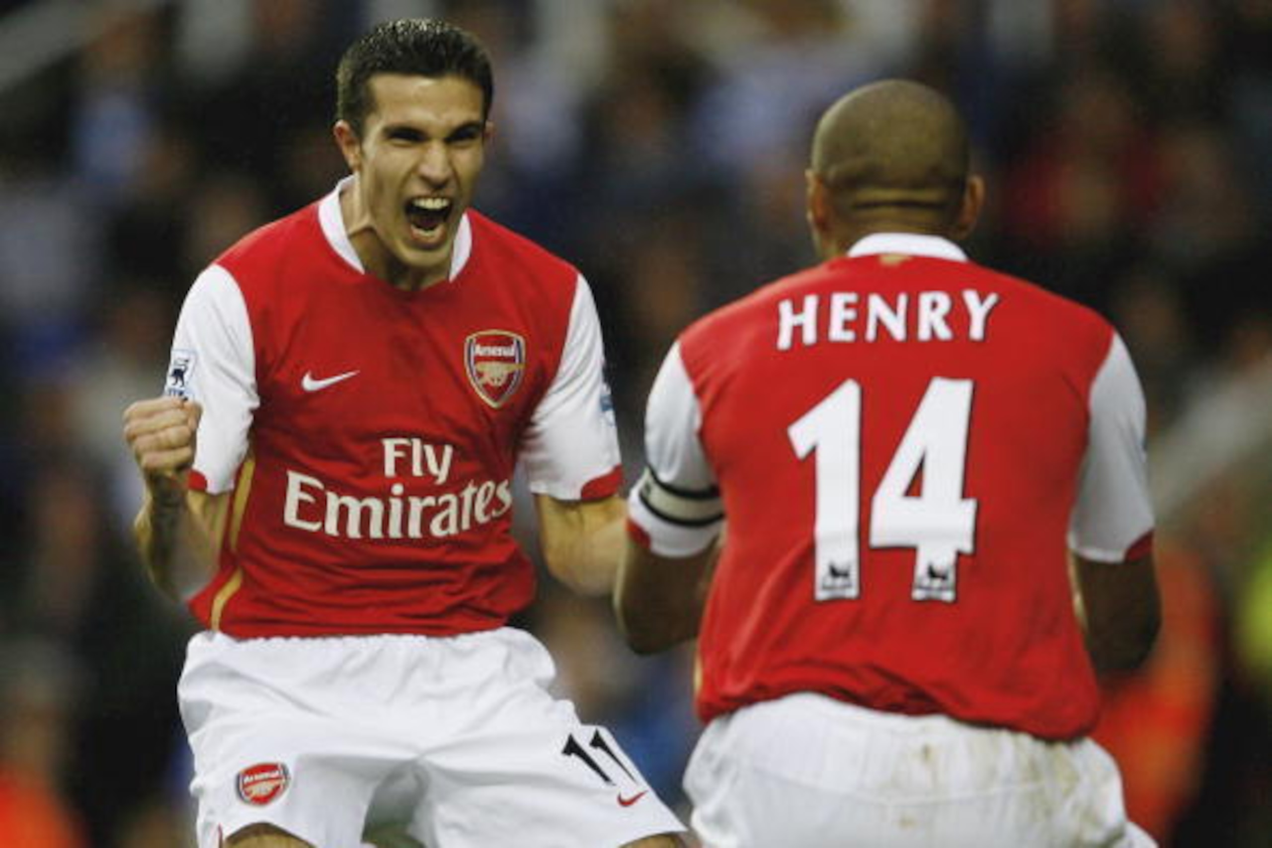 READING, UNITED KINGDOM - OCTOBER 22:  Robin Van Persie of Arsenal celebrates with Thierry Henry after scoring during the Barclays Premiership match between Reading and Arsenal at the Madejski Stadium on October 22, 2006 in Reading, England.  (Photo by Sh