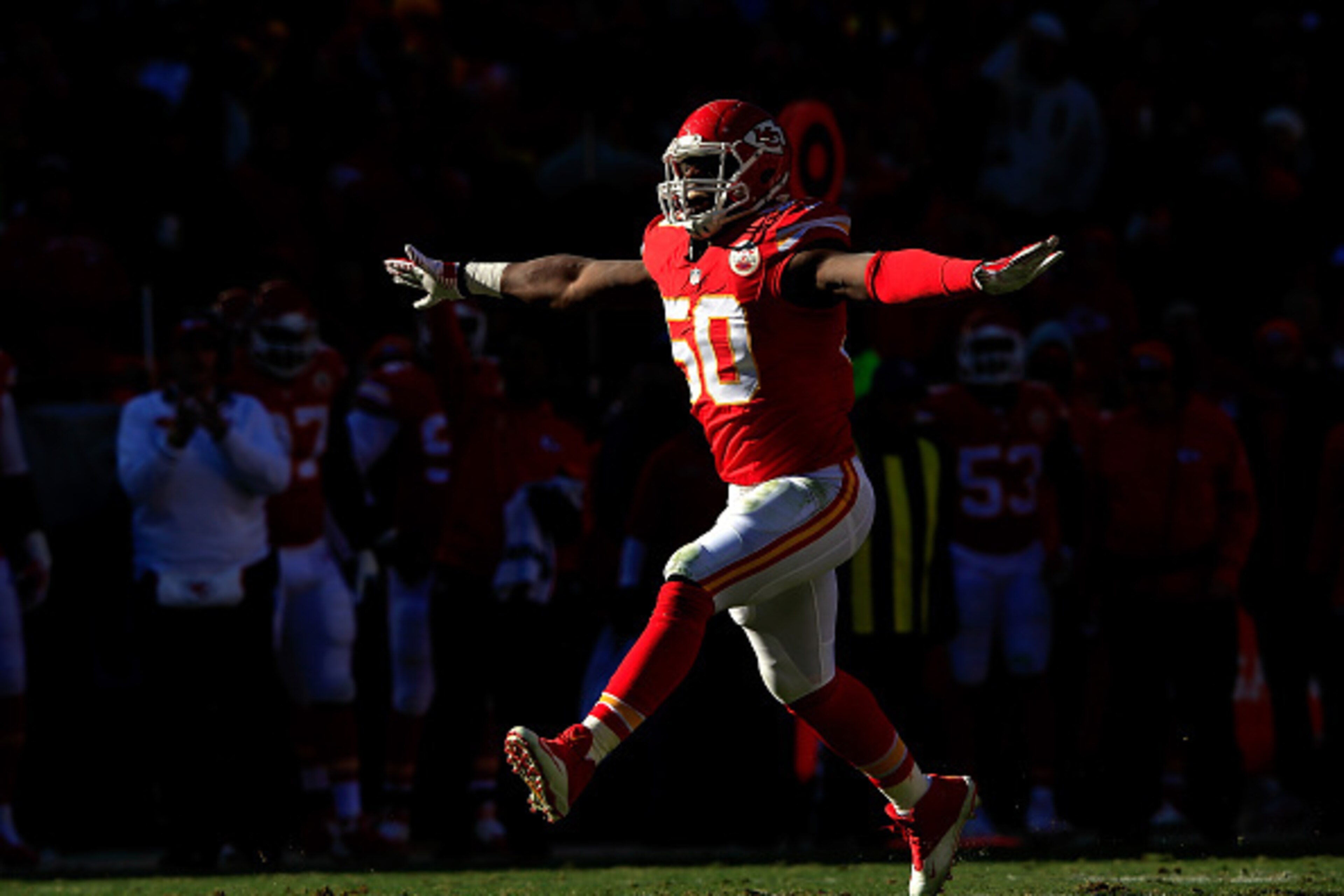 KANSAS CITY, MO - DECEMBER 28:  Outside linebacker Justin Houston #50 of the Kansas City Chiefs reacts after making a sack during the first half of the game against the San Diego Chargers at Arrowhead Stadium on December 28, 2014 in Kansas City, Missouri.