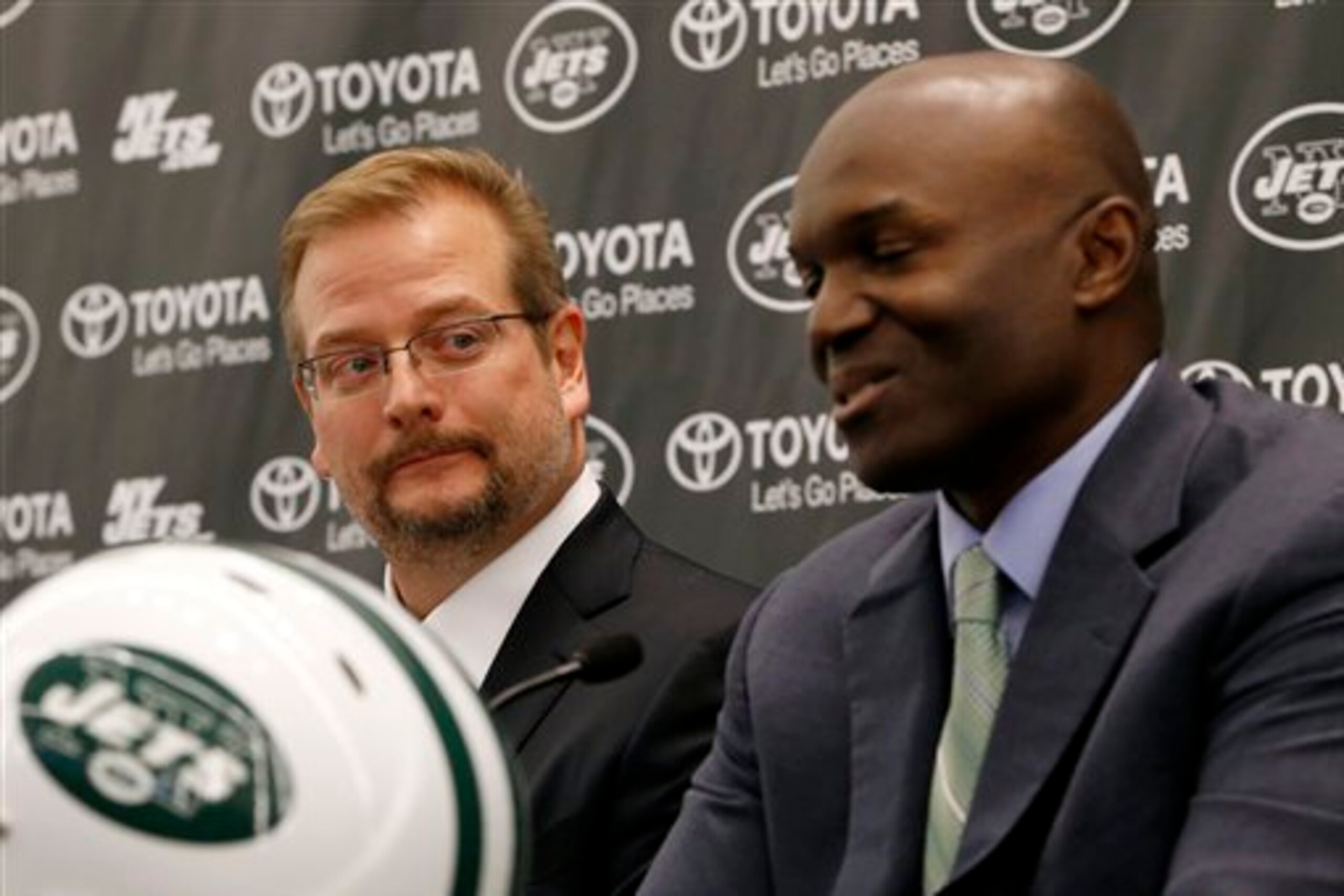 New GM Maccagnan (left) and new coach Bowles (right)