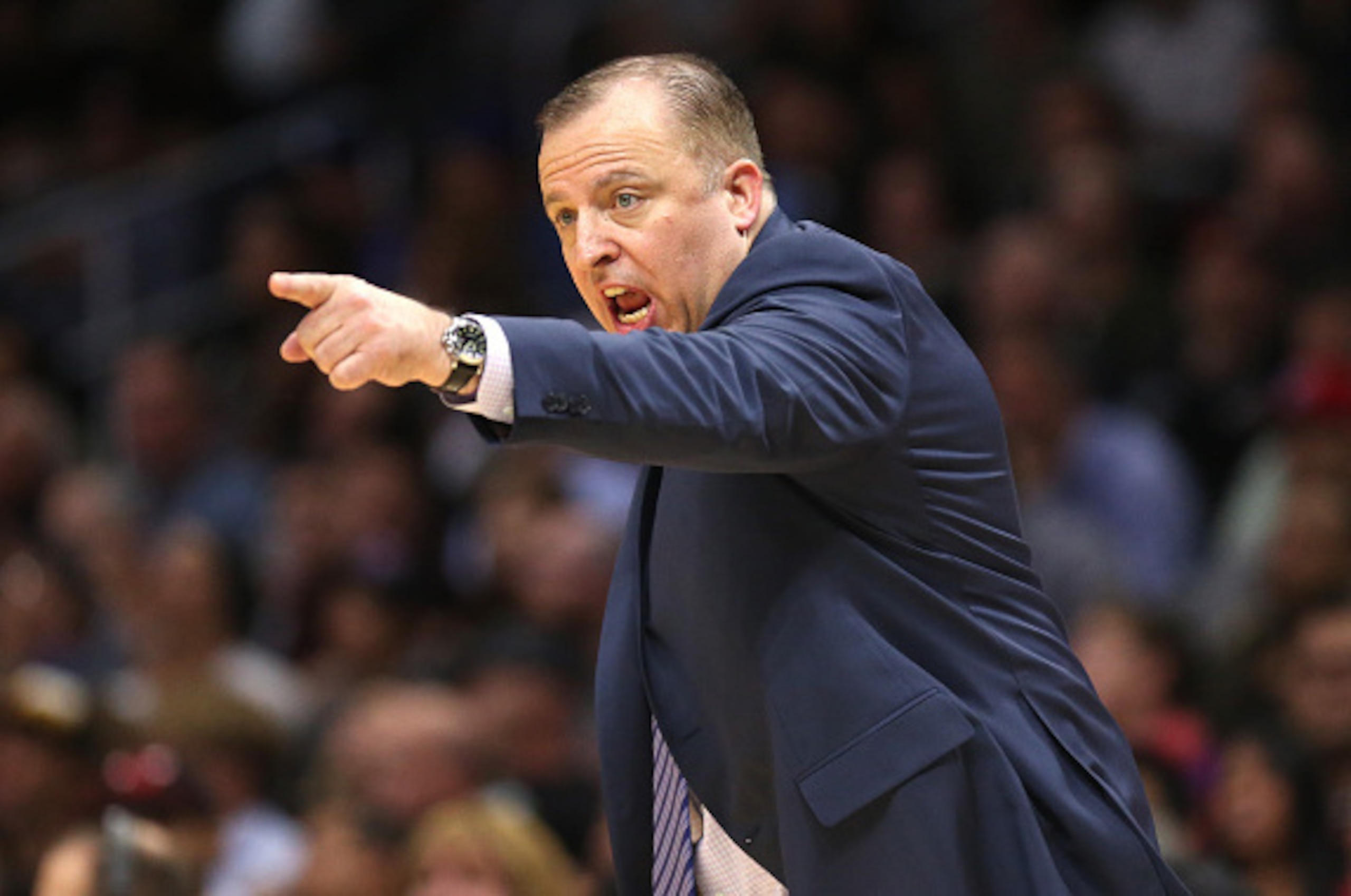 LOS ANGELES, CA - NOVEMBER 17:  Head coach Tom Thibodeau of the the Chicago Bulls shouts instructions in the game with the Los Angeles Clippers at Staples Center on November 17, 2014 in Los Angeles, California. The Bulls won 105-89.  NOTE TO USER: User ex