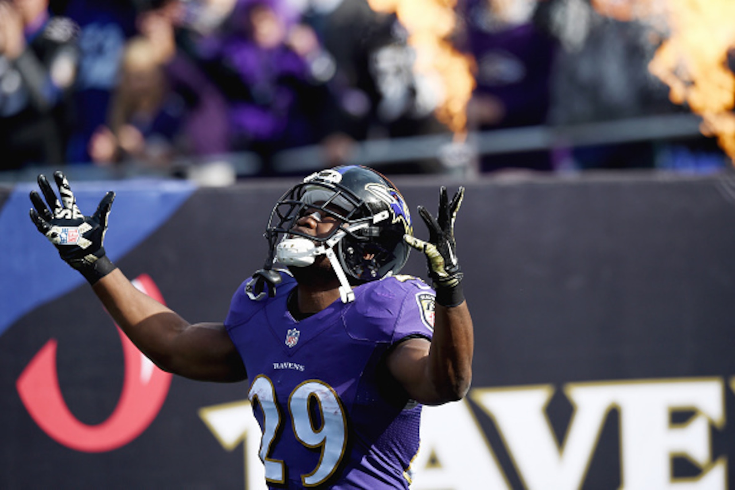 BALTIMORE, MD - NOVEMBER 09: Running back Justin Forsett #29 of the Baltimore Ravens takes the field for a game against the Tennessee Titans at M&T Bank Stadium on November 9, 2014 in Baltimore, Maryland.  (Photo by Patrick Smith/Getty Images)
