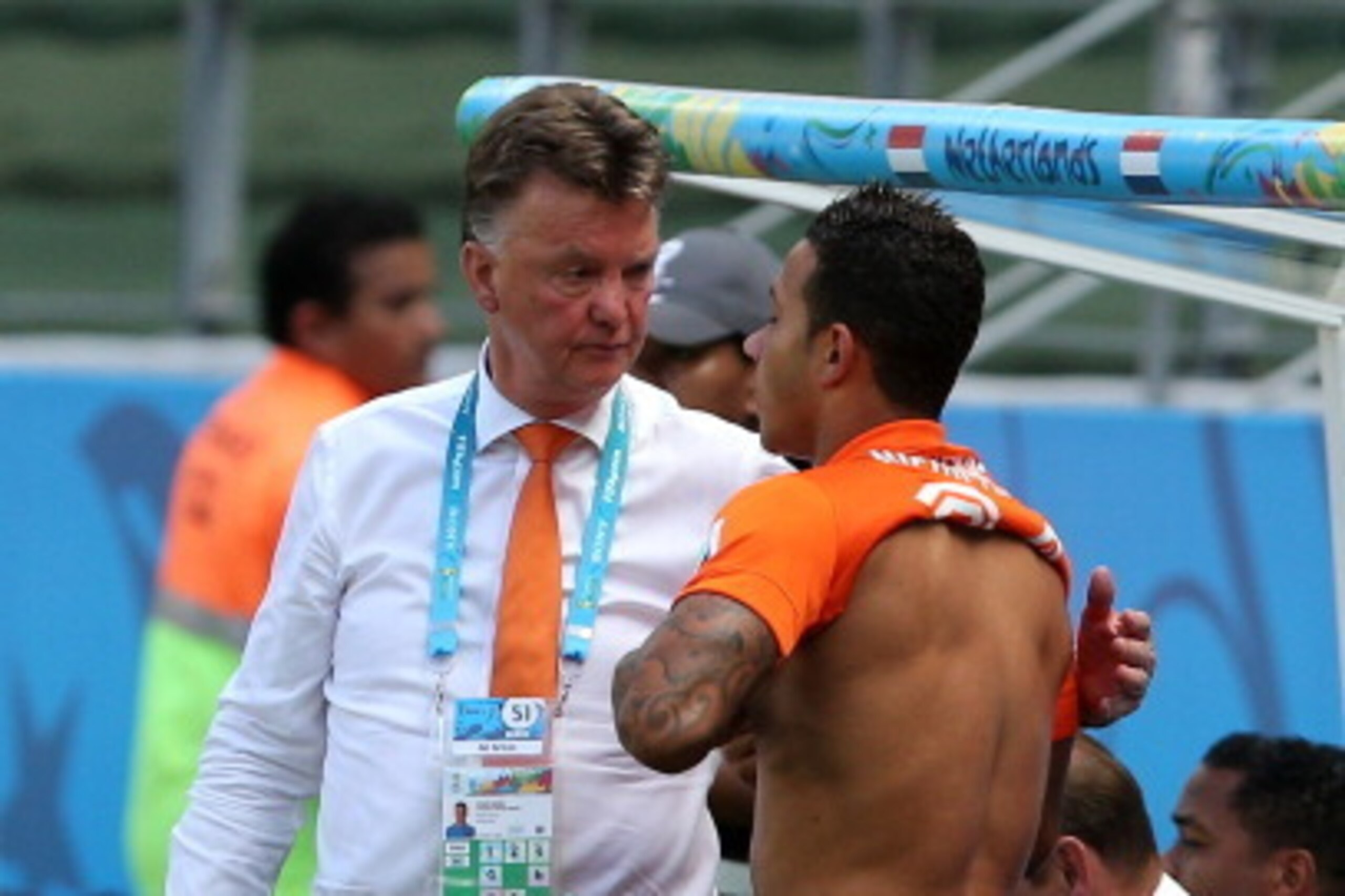 FORTALEZA, BRAZIL - JUNE 29: Head coach Louis van Gaal of the Netherlands speaks to Memphis Depay as he prepares to enter the match during the 2014 FIFA World Cup Brazil Round of 16 match between Netherlands and Mexico at Castelao on June 29, 2014 in Fort