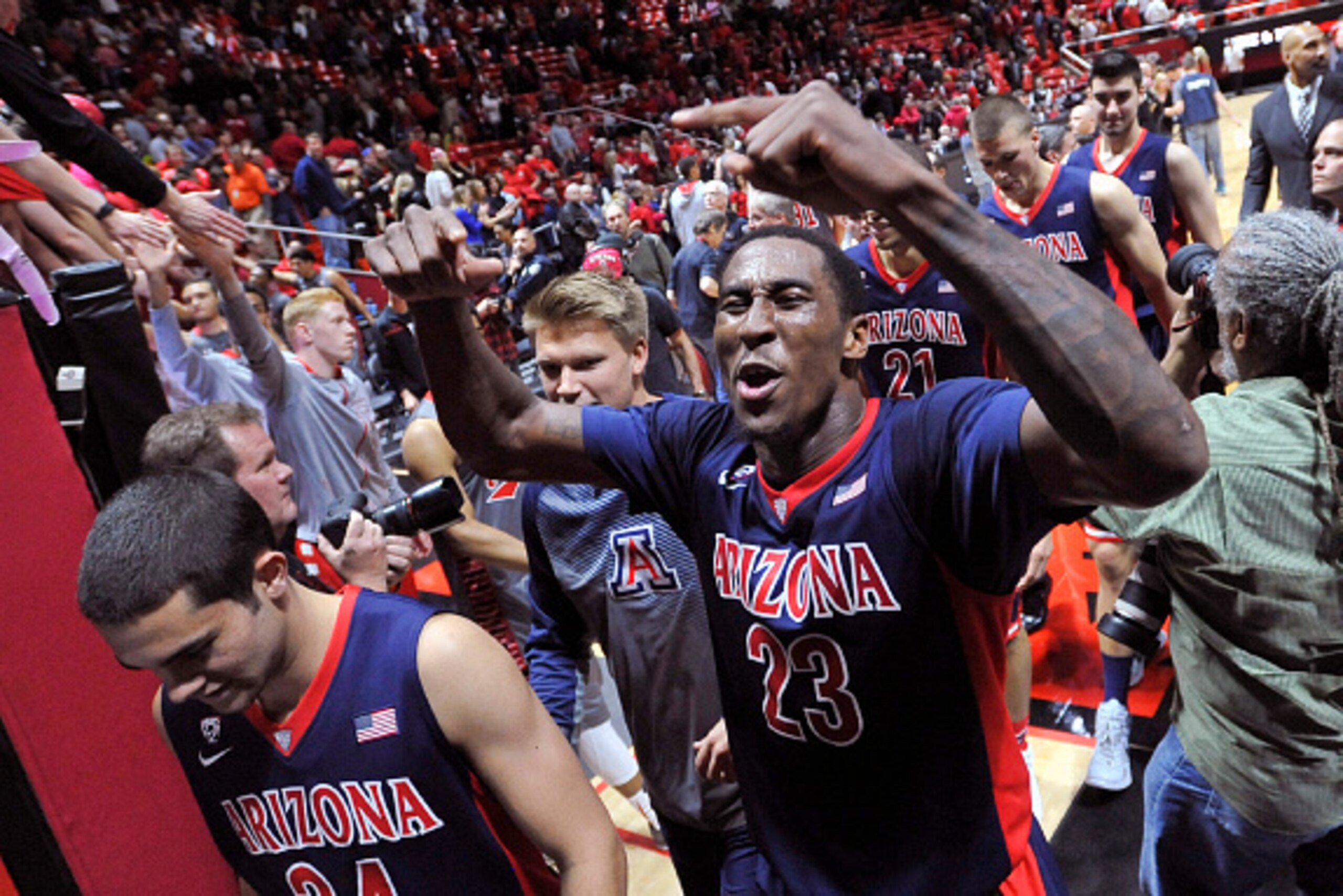 SALT LAKE CITY, UT - FEBRUARY 28: Rondae Hollis-Jefferson #23 of the Arizona Wildcats celebrates their 63-57 win over the Utah Utes at the Jon M. Huntsman Center on February 28, 2015 in Salt Lake City, Utah. (Photo by Gene Sweeney Jr/Getty Images)