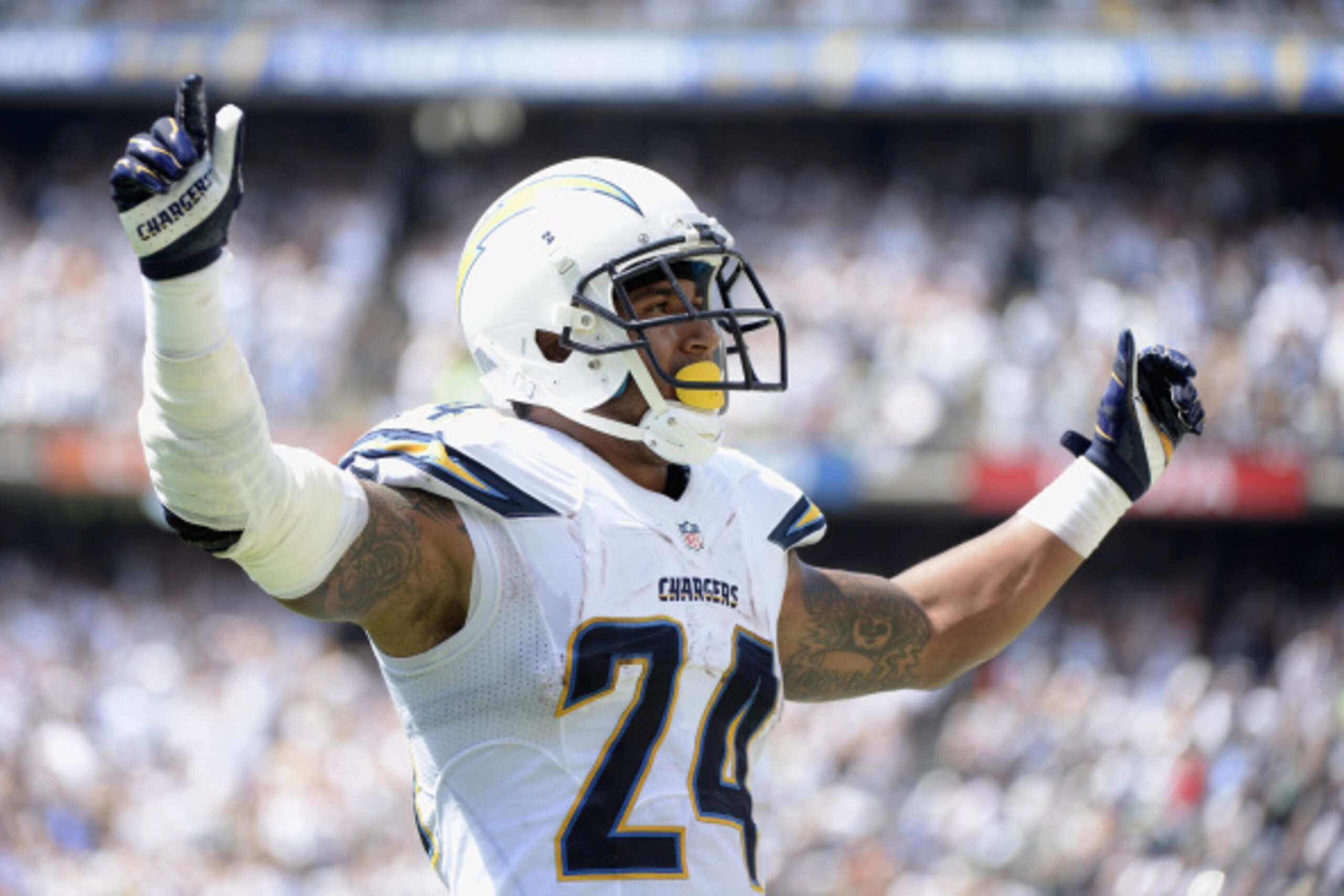 SAN DIEGO, CA - SEPTEMBER 14:  Running back Ryan Mathews #24 of the San Diego Chargers reacts to a holding call against the Seattle Seahawks at Qualcomm Stadium on September 14, 2014 in San Diego, California.  (Photo by Harry How/Getty Images)