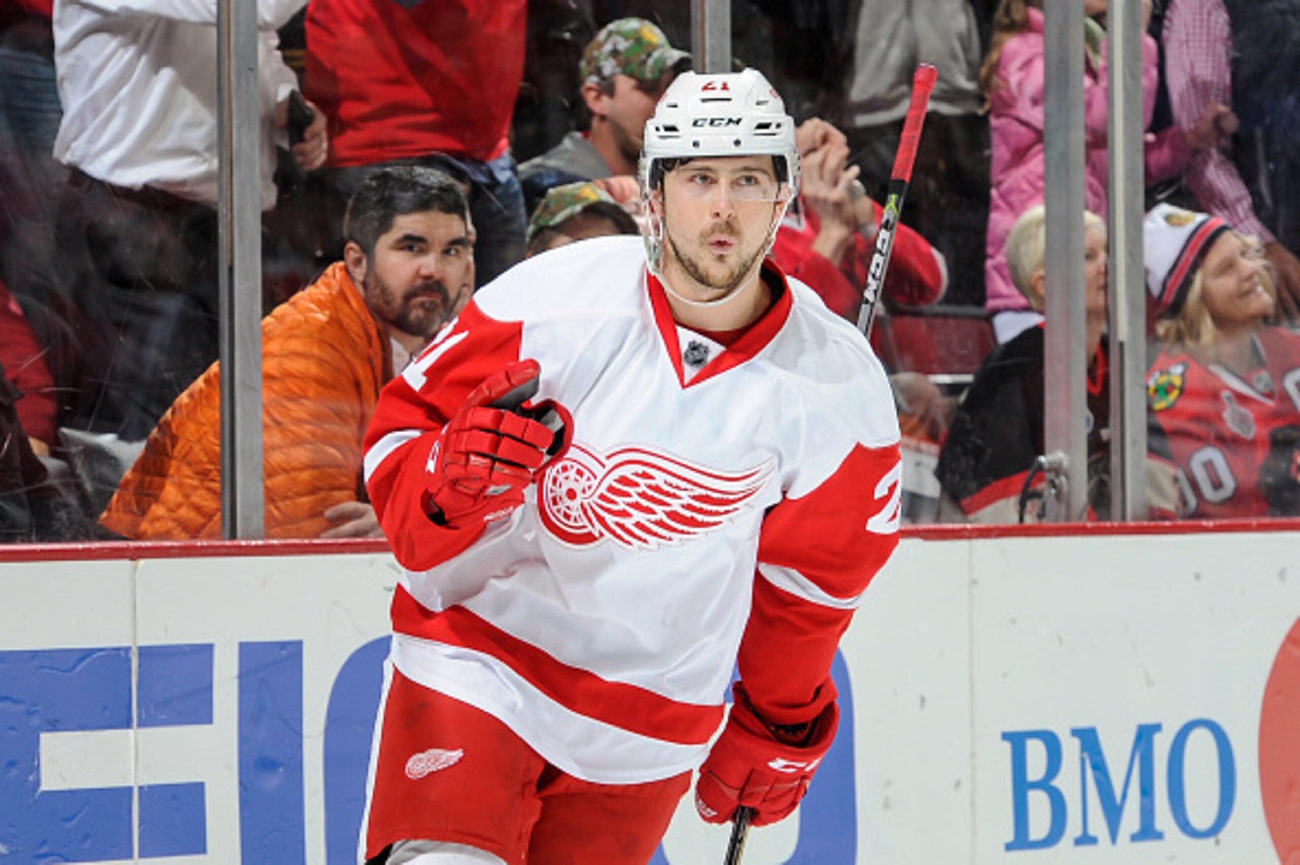 CHICAGO, IL - FEBRUARY 18:  Tomas Tatar #21 of the Detroit Red Wings reacts after scoring the game winning goal in the shoot-out against the Chicago Blackhawks during the NHL game at the United Center on February 18, 2015 in Chicago, Illinois.  (Photo by 