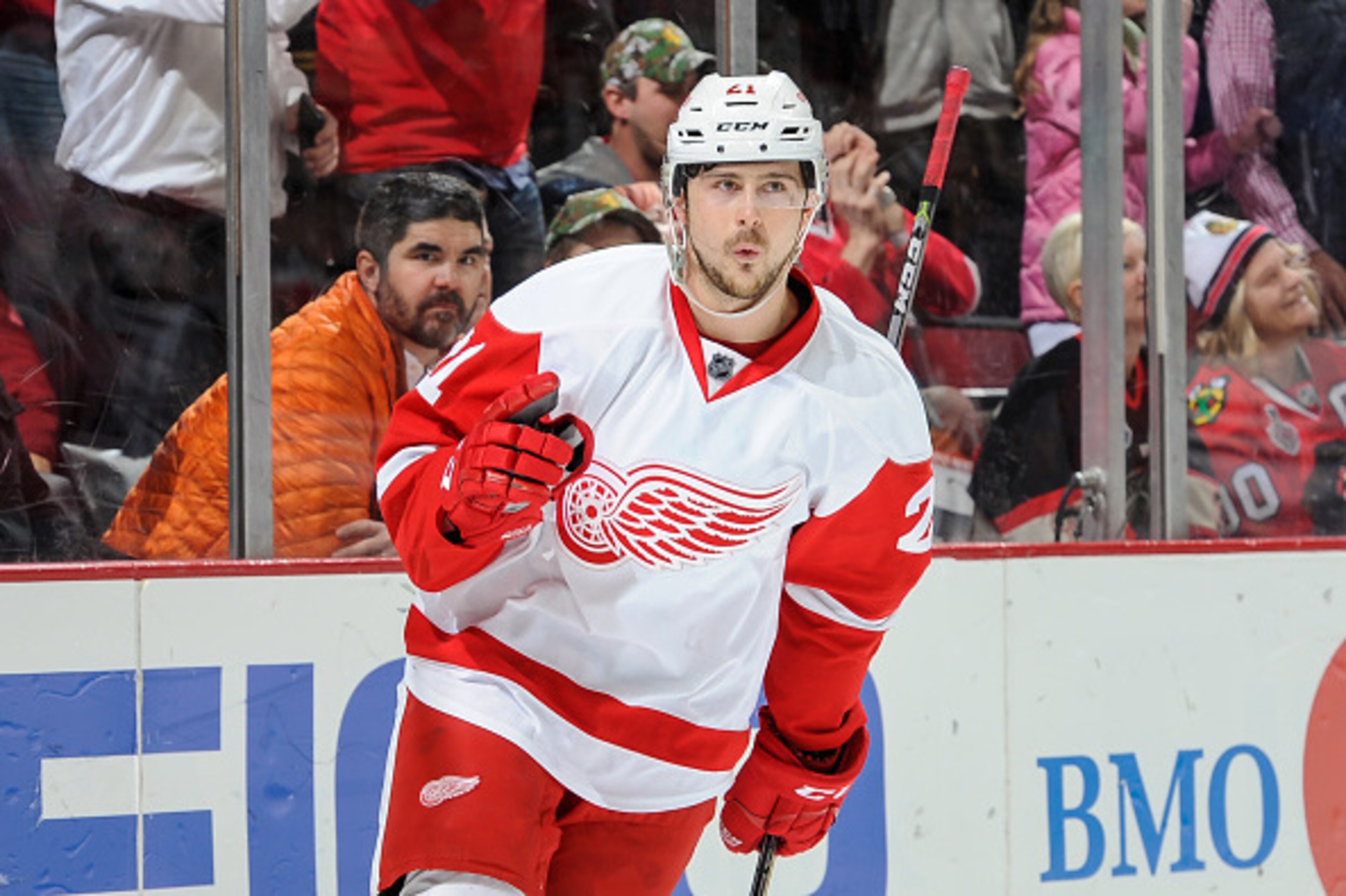 CHICAGO, IL - FEBRUARY 18:  Tomas Tatar #21 of the Detroit Red Wings reacts after scoring the game winning goal in the shoot-out against the Chicago Blackhawks during the NHL game at the United Center on February 18, 2015 in Chicago, Illinois.  (Photo by 