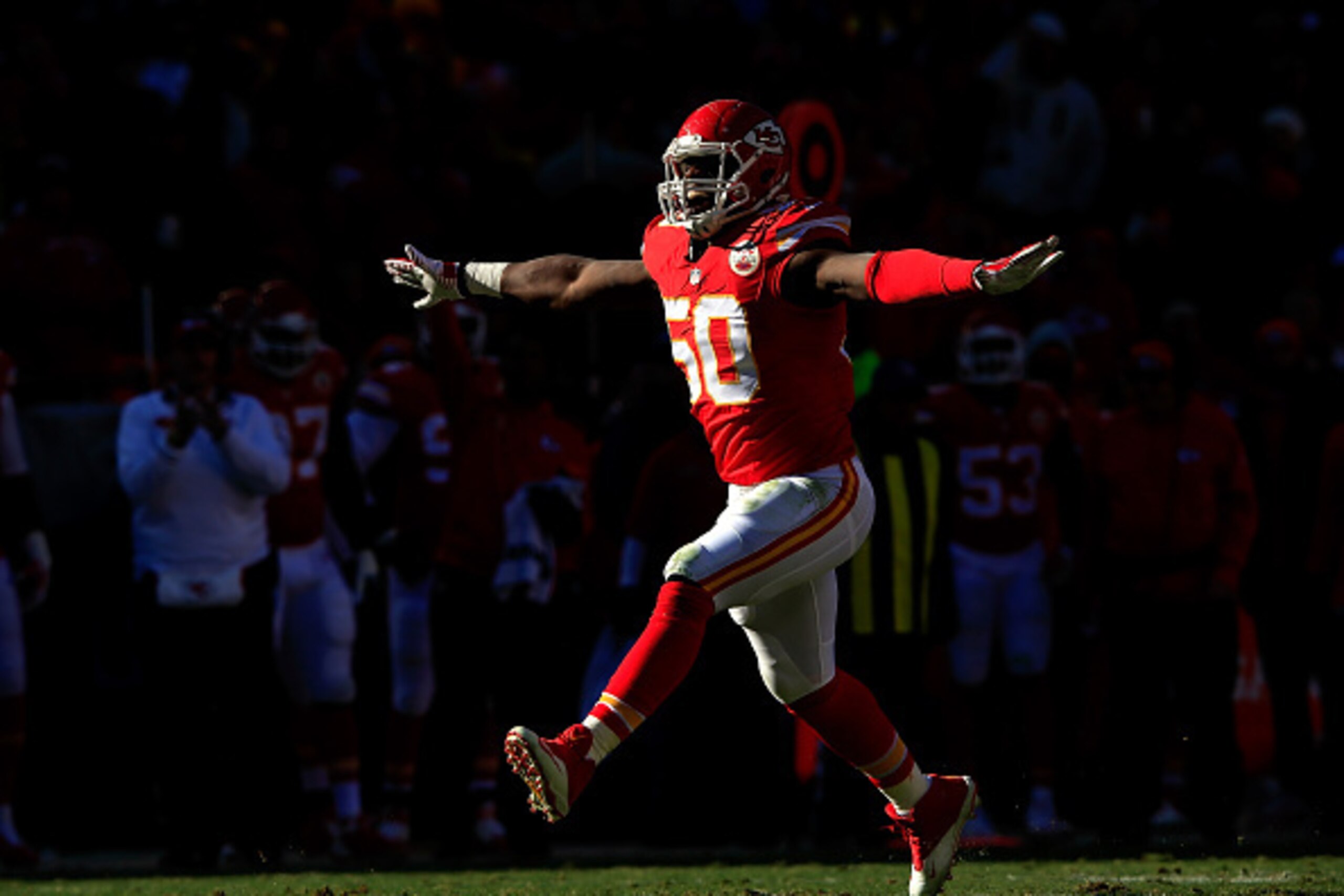KANSAS CITY, MO - DECEMBER 28:  Outside linebacker Justin Houston #50 of the Kansas City Chiefs reacts after making a sack during the first half of the game against the San Diego Chargers at Arrowhead Stadium on December 28, 2014 in Kansas City, Missouri.