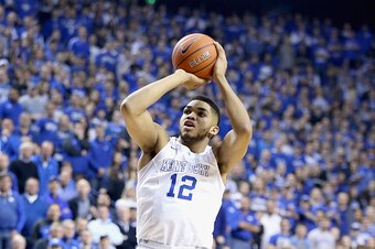 LEXINGTON, KY - MARCH 07:  Karl-Anthony Towns #12 of the Kentucky Wildcats shoots the ball during the game against the Florida Gators at Rupp Arena on March 7, 2015 in Lexington, Kentucky.  (Photo by Andy Lyons/Getty Images)