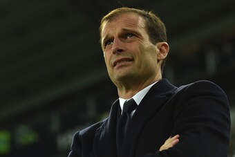 TURIN, ITALY - MARCH 05:  Juventus FC head coach Massimiliano Allegri looks on during the TIM Cup match between Juventus FC and ACF Fiorentina at Juventus Arena on March 5, 2015 in Turin, Italy.  (Photo by Valerio Pennicino/Getty Images)