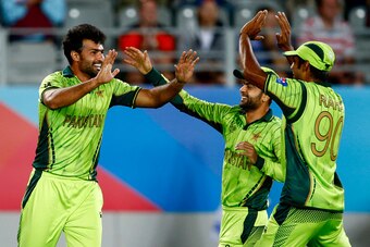 AUCKLAND, NEW ZEALAND - MARCH 07: Sohail Khan of Pakistan (L) celebrates after taking the wicket of AB de Villiers of South Africa during the 2015 ICC Cricket World Cup match between South Africa and Pakistan at Eden Park on March 7, 2015 in Auckland, Ne AUCKLAND, NEW ZEALAND - MARCH 07: Sohail Khan of Pakistan (L) celebrates after taking the wicket of AB de Villiers of South Africa during the 2015 ICC Cricket World Cup match between South Africa and Pakistan at Eden Park on March 7, 2015 in Auckland, Ne