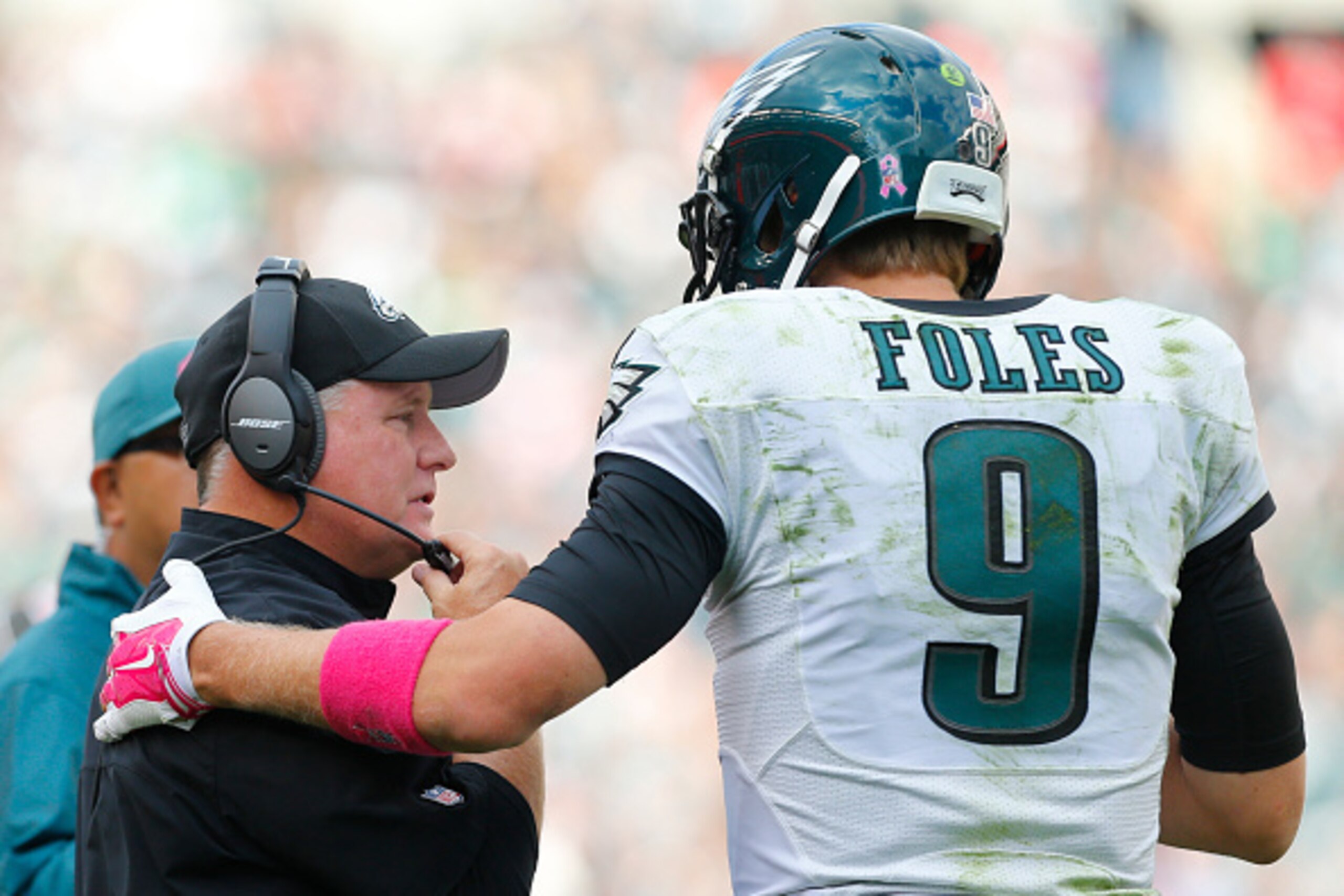 PHILADELPHIA, PA - OCTOBER 5: Head coach Chip Kelly of the Philadelphia Eagles talks with quarterback Nick Foles #9 in the fourth quarter against the St. Louis Rams on October 5, 2014 at Lincoln Financial Field in Philadelphia, Pennsylvania. The Eagles de