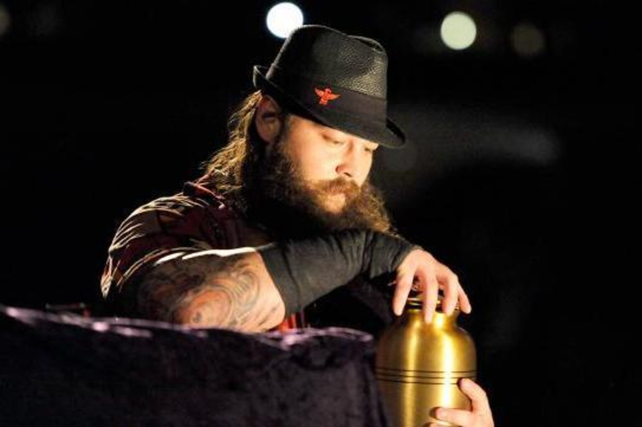 Wyatt and Taker's urn