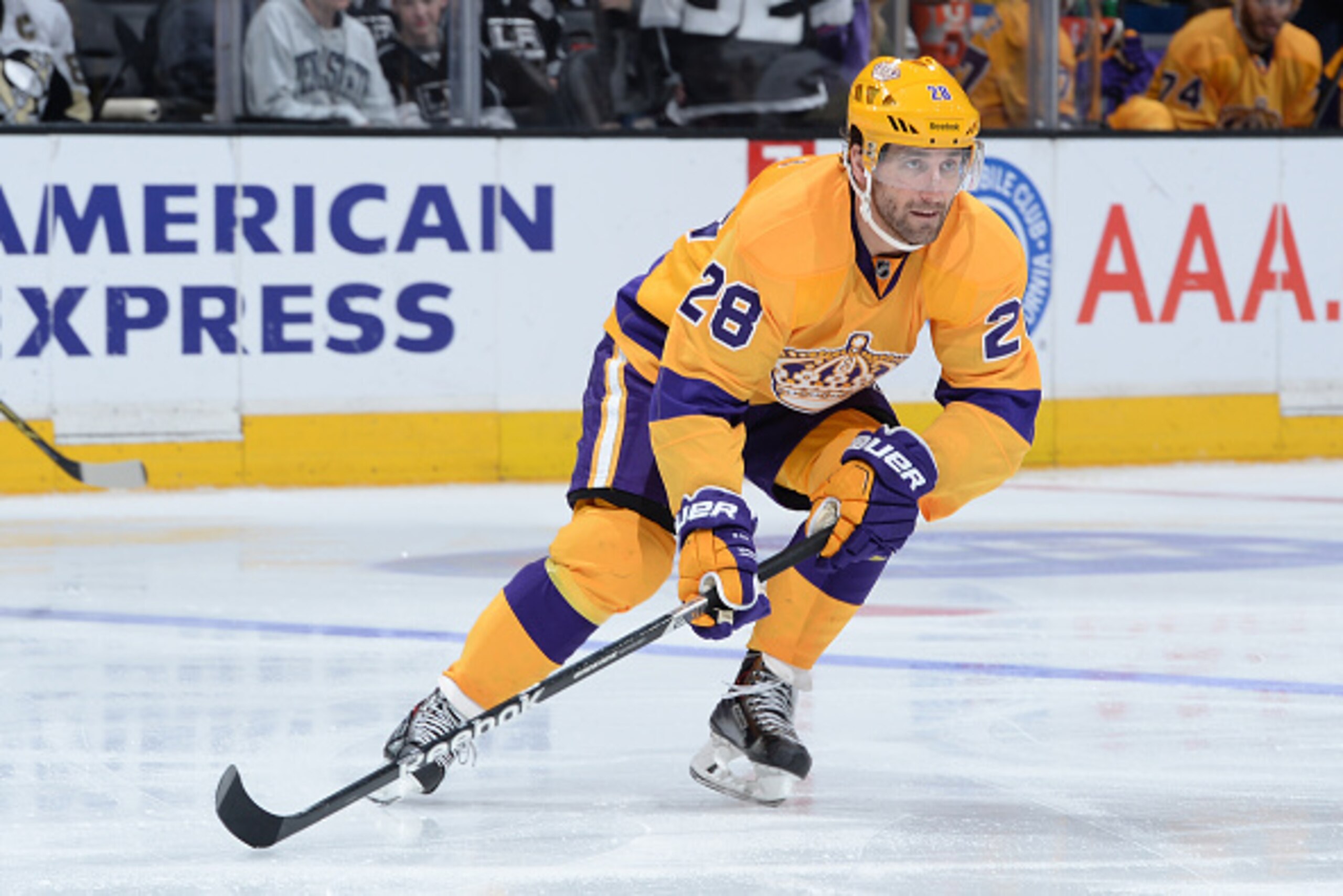 LOS ANGELES, CA - MARCH 07: Jarret Stoll #28 of the Los Angeles Kings skates on ice during a game against the Pittsburgh Penguins at STAPLES Center on March 07, 2015 in Los Angeles, California. (Photo by Andrew D. Bernstein/NHLI via Getty Images)