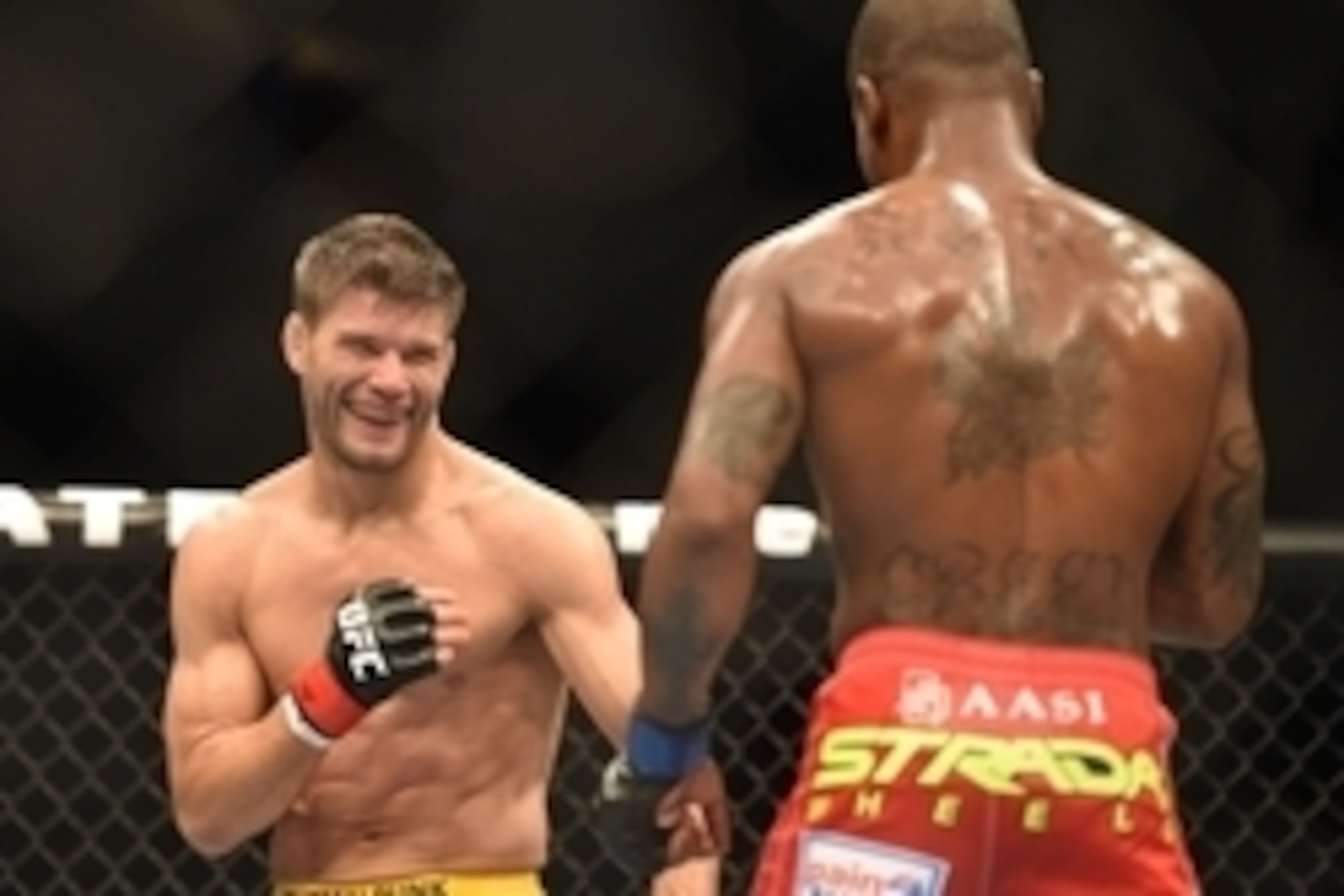 July 26, 2014; San Jose, CA, USA; Josh Thomson (red gloves) fights Bobby Green (blue gloves) during the lightweight bout of the FOX UFC Saturday at SAP Center. Mandatory Credit: Kyle Terada-USA TODAY Sports
