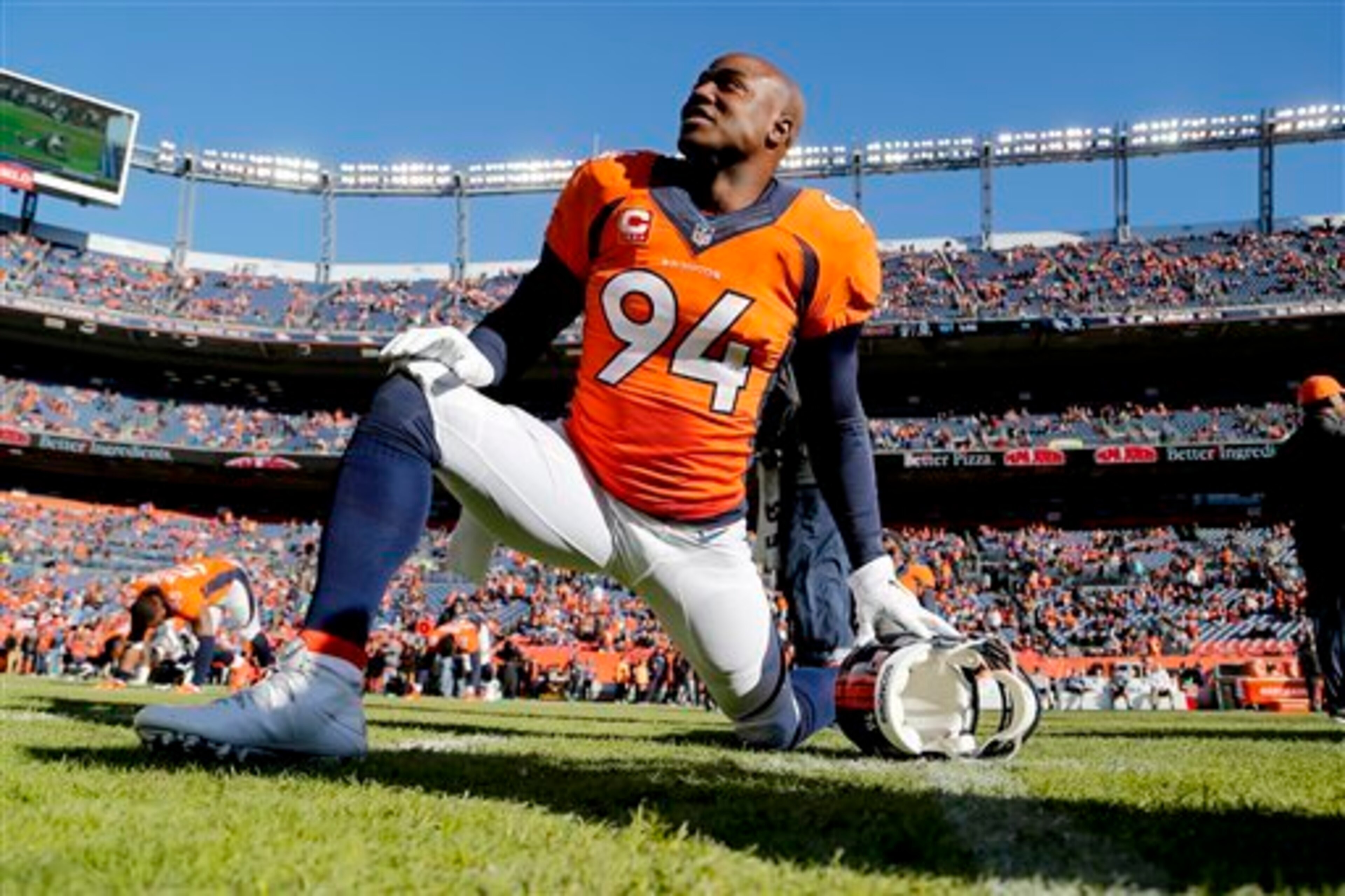 DeMarcus Ware is the only player who could really challenge for best defender in Willis' prime.