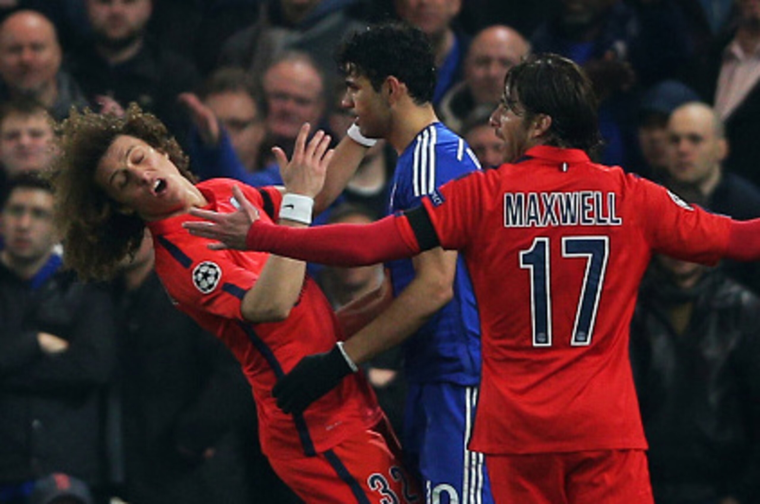 LONDON, ENGLAND - MARCH 11:  David Luiz of PSG clashes with Diego Costa of Chelsea during the UEFA Champions League Round of 16, second leg match between Chelsea and Paris Saint-Germain at Stamford Bridge on March 11, 2015 in London, England.  (Photo by P