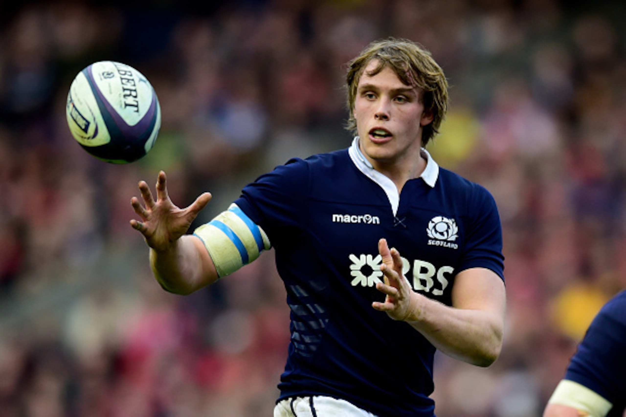EDINBURGH, SCOTLAND - FEBRUARY 15:  Jonny Gray of Scotland receives the ball during the RBS Six Nations match between Scotland and Wales at Murrayfield Stadium on February 15, 2015 in Edinburgh, Scotland.  (Photo by Stu Forster/Getty Images)