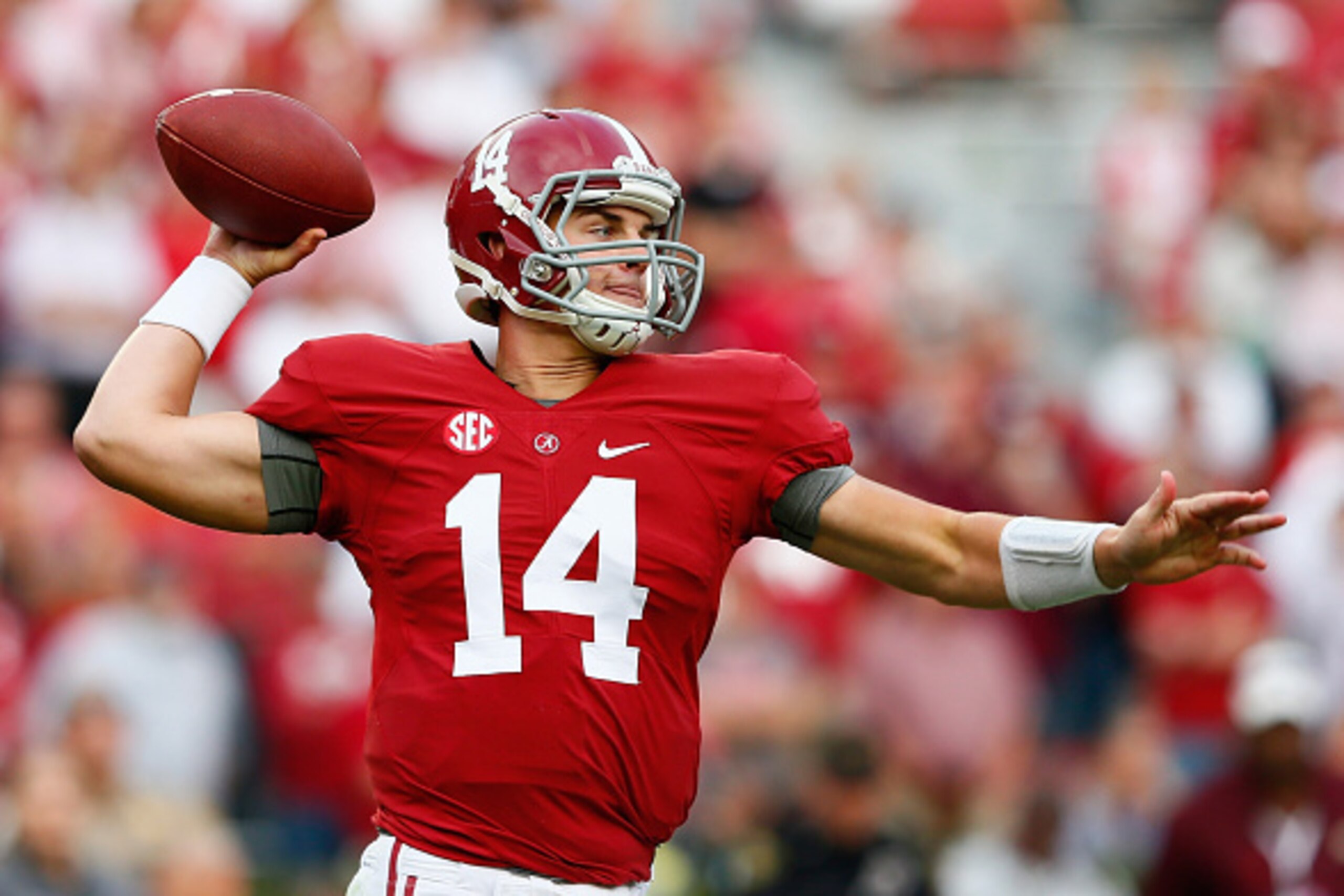 TUSCALOOSA, AL - OCTOBER 18:  Jake Coker #14 of the Alabama Crimson Tide looks to pass against the Texas A&M Aggies at Bryant-Denny Stadium on October 18, 2014 in Tuscaloosa, Alabama.  (Photo by Kevin C. Cox/Getty Images)