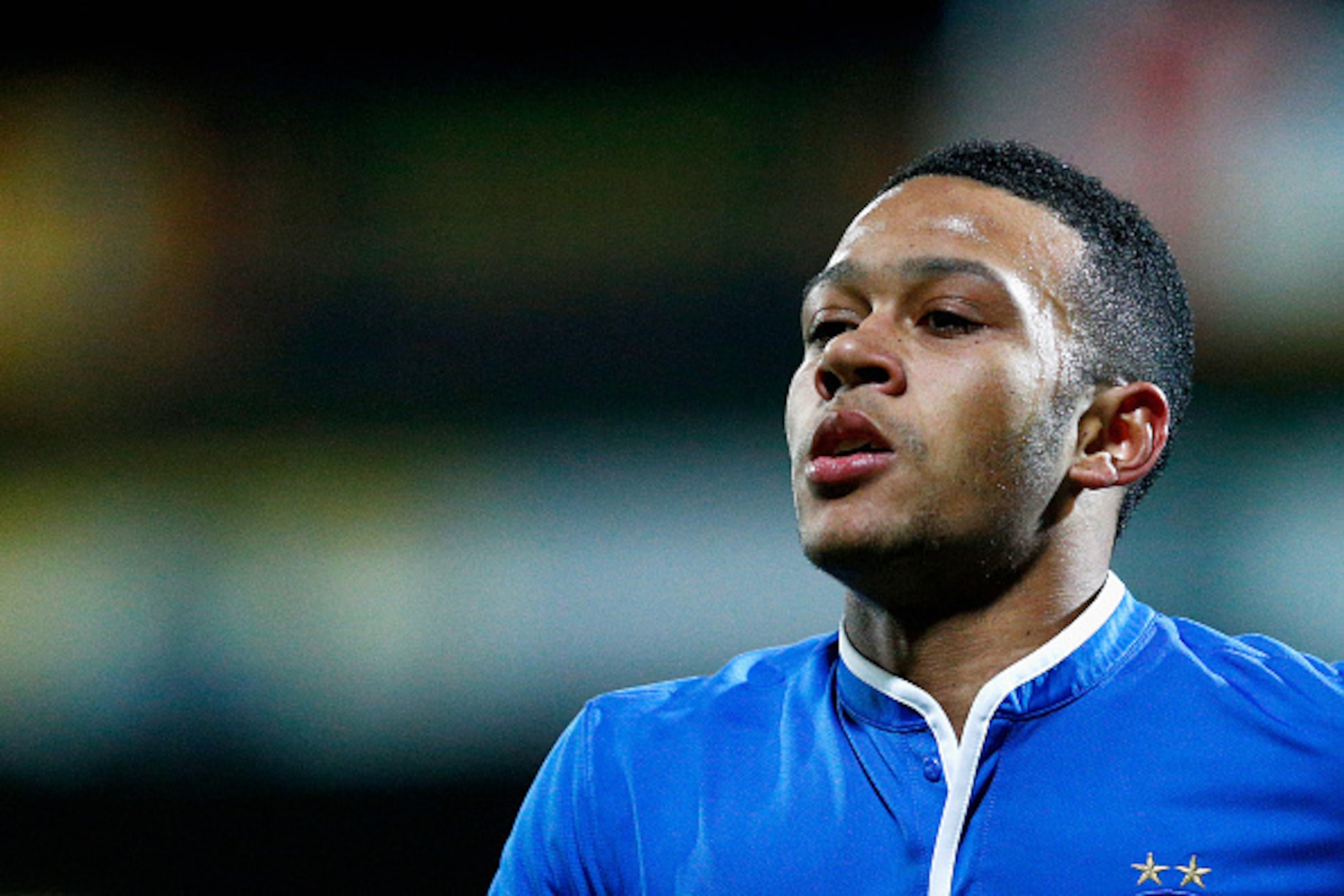 DEVENTER, NETHERLANDS - MARCH 07:  Memphis Depay of PSV in action during the Dutch Eredivisie match between Go Ahead Eagles and PSV Eindhoven held at the De Adelaarshorst Stadium on March 7, 2015 in Deventer, Netherlands.  (Photo by Dean Mouhtaropoulos/Ge