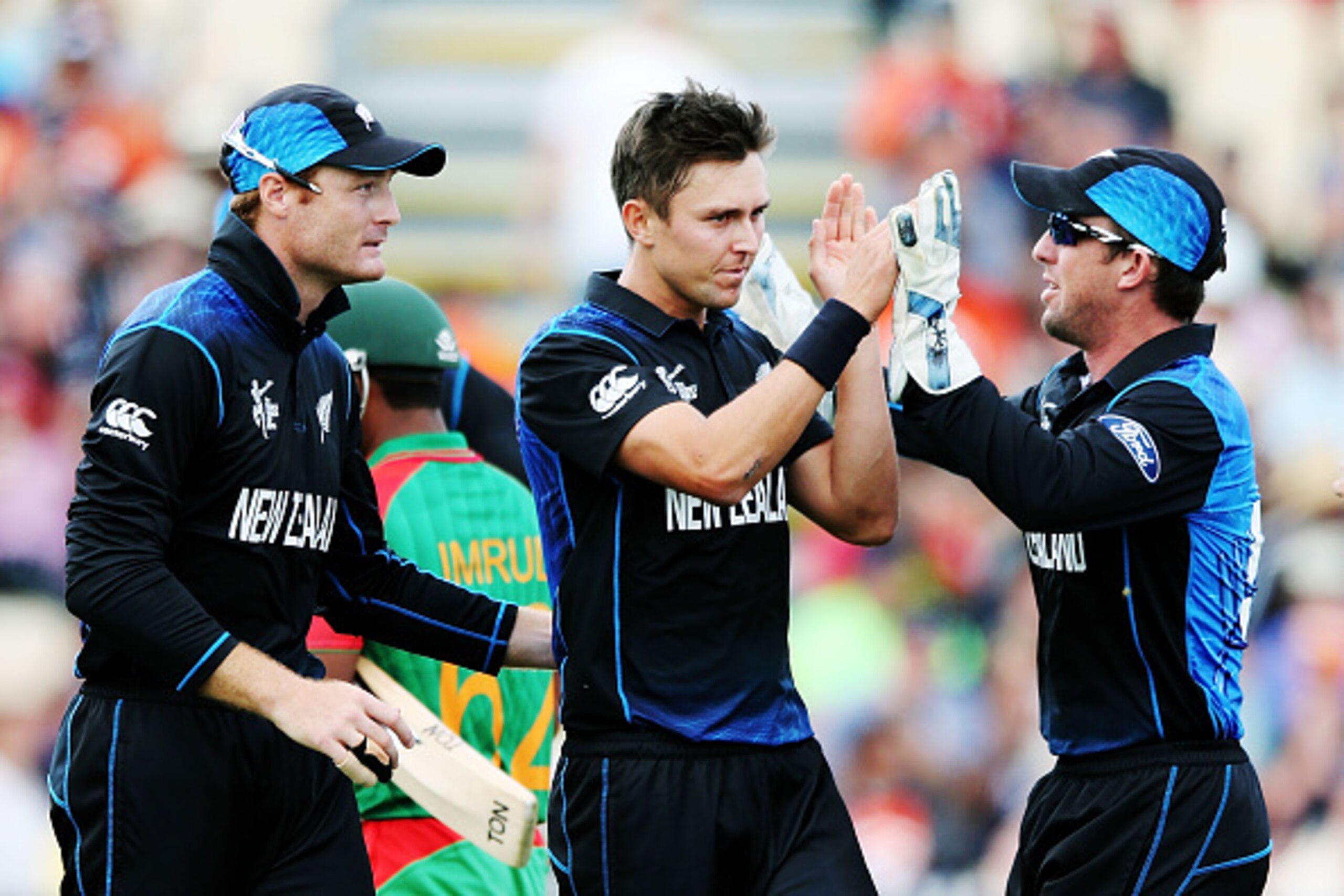 HAMILTON, NEW ZEALAND - MARCH 13:  Trent Boult of New Zealand celebrates his wicket of Imrul Kayes of Bangladesh during the 2015 ICC Cricket World Cup match between Bangladesh and New Zealand at Seddon Park on March 13, 2015 in Hamilton, New Zealand.  (Ph