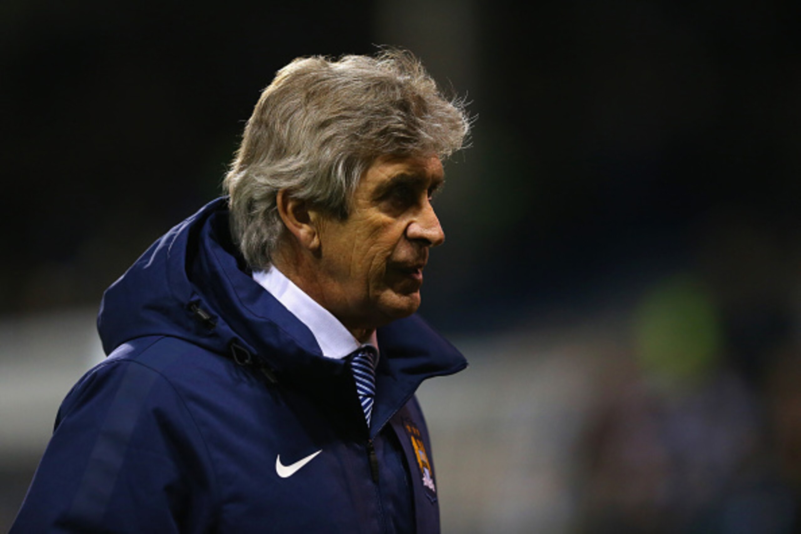 BURNLEY, ENGLAND - MARCH 14: Manuel Pellegrini, manager of Manchester City looks on during the Barclays Premier League match between Burnley and Manchester City at Turf Moor on March 14, 2015 in Burnley, England.  (Photo by Alex Livesey/Getty Images)