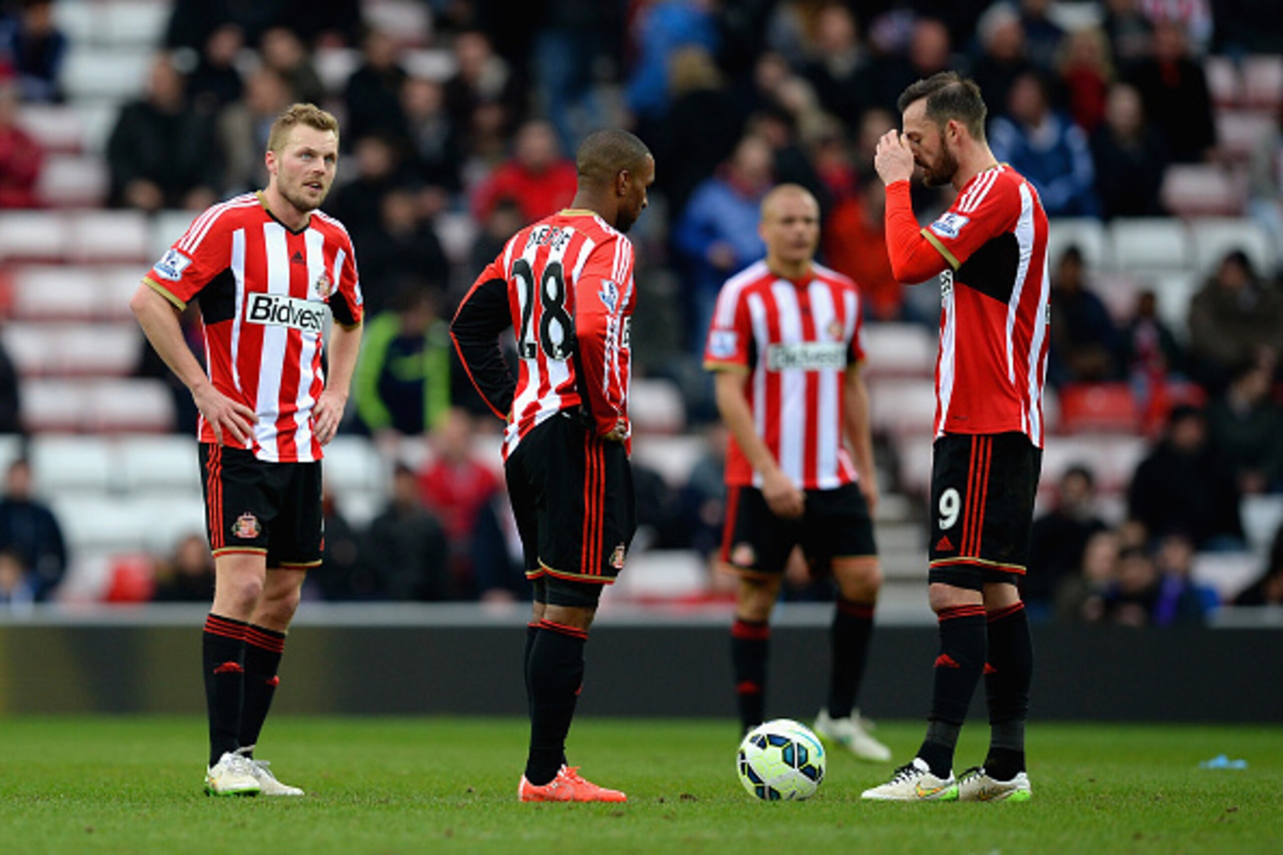 SUNDERLAND, ENGLAND - MARCH 14:  Dejected Sebastian Larsson, Jermain Defoe and Steven Fletcher of Sunderland look on after conceding a third goal during the Barclays Premier League match between Sunderland and Aston Villa at Stadium of Light on March 14, 