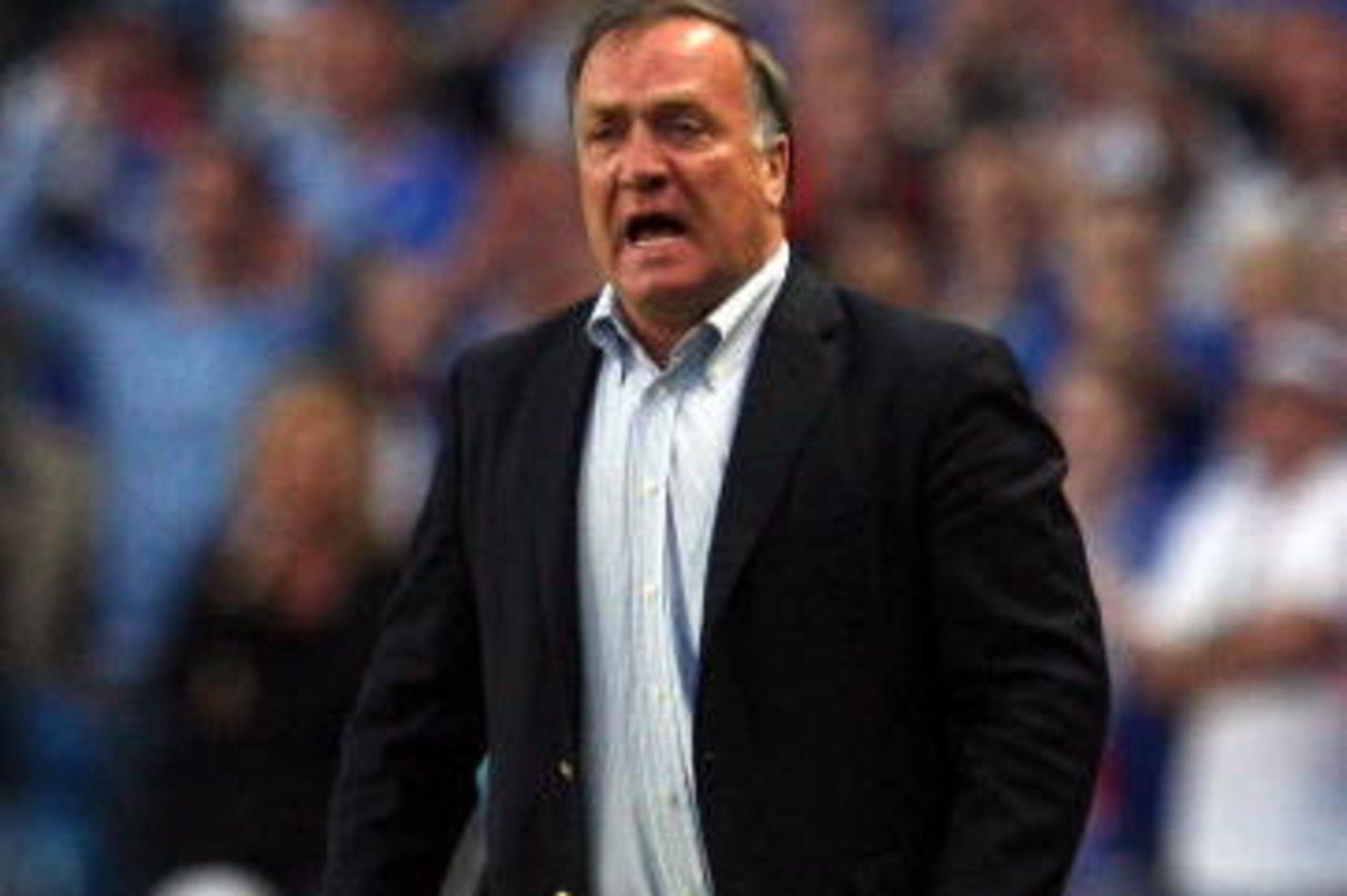 MANCHESTER, UNITED KINGDOM - MAY 14: Dick Advocaat, Coach of Zenit St. Petersburg shouts during the UEFA Cup Final between Zenit St. Petersburg and Glasgow Rangers at the City of Manchester Stadium on May 14, 2008 in Manchester, England. (Photo by Lauren MANCHESTER, UNITED KINGDOM - MAY 14: Dick Advocaat, Coach of Zenit St. Petersburg shouts during the UEFA Cup Final between Zenit St. Petersburg and Glasgow Rangers at the City of Manchester Stadium on May 14, 2008 in Manchester, England. (Photo by Lauren