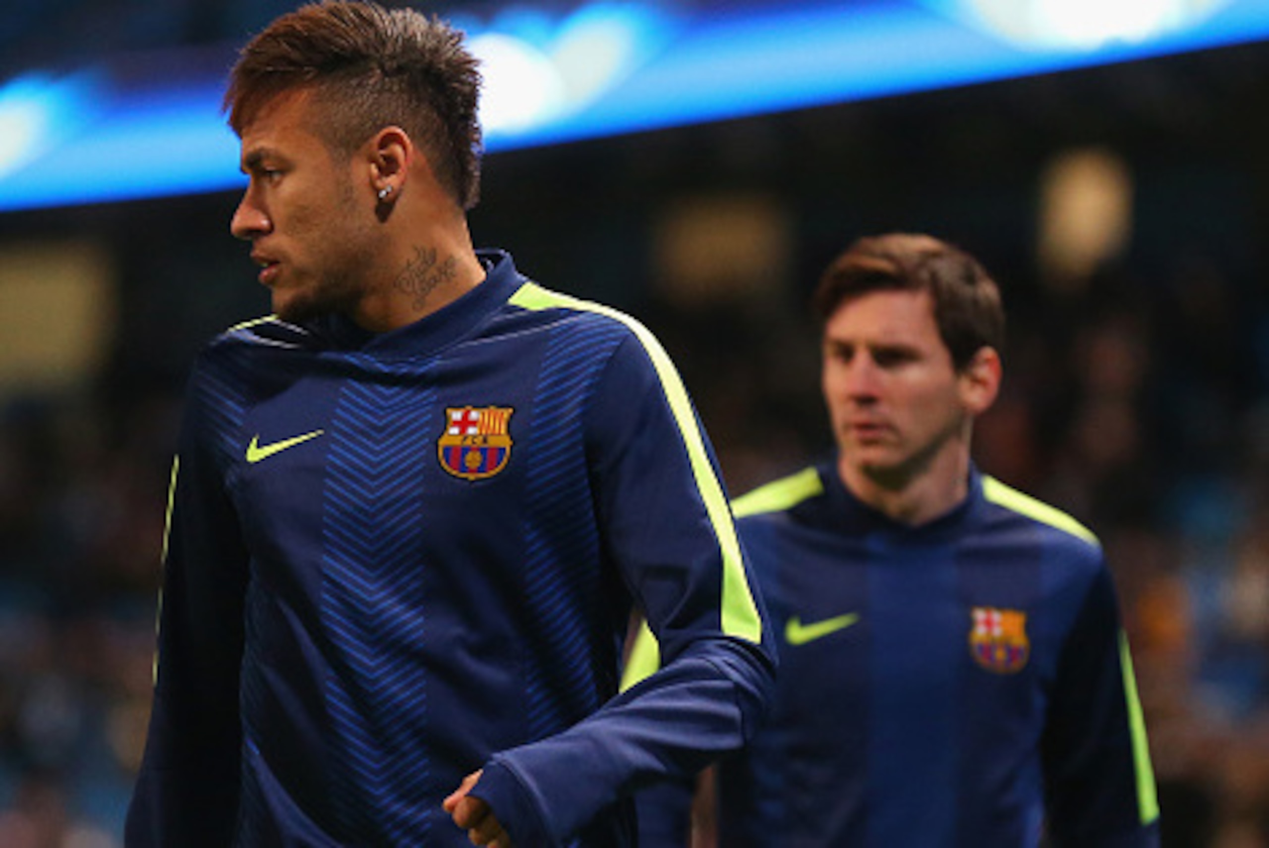MANCHESTER, ENGLAND - FEBRUARY 24: Neymar and Lionel Messi of Barcelona warm up during the UEFA Champions League Round of 16 match between Manchester City and Barcelona at Etihad Stadium on February 24, 2015 in Manchester, United Kingdom. (Photo by Alex MANCHESTER, ENGLAND - FEBRUARY 24: Neymar and Lionel Messi of Barcelona warm up during the UEFA Champions League Round of 16 match between Manchester City and Barcelona at Etihad Stadium on February 24, 2015 in Manchester, United Kingdom. (Photo by Alex
