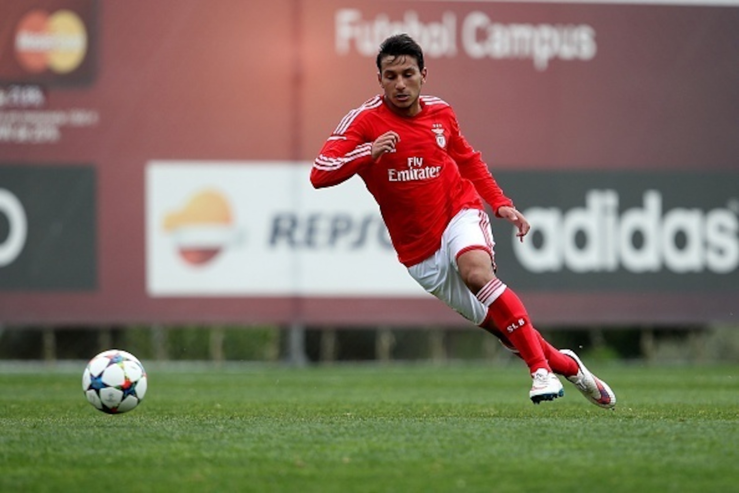 SEIXAL, PORTUGAL - FEBRUARY 24: Benfica's foward Joao Carvalho  in action during the UEFA Youth League match between SL Benfica and Liverpool FC on February 24, 2015 in Seixal, Portugal.  (Photo by Carlos Rodrigues/Getty Images for UEFA)