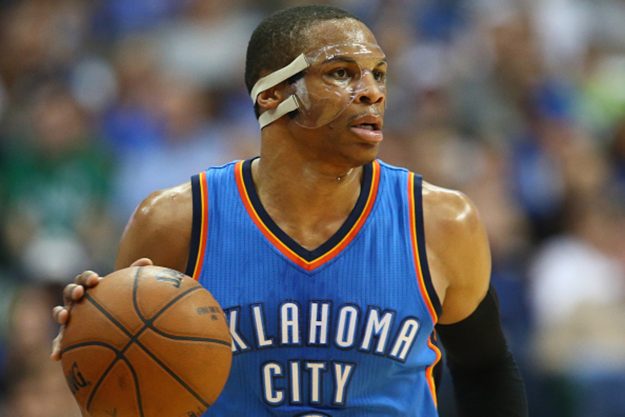 DALLAS, TX - MARCH 16:  Russell Westbrook #0 of the Oklahoma City Thunder at American Airlines Center on March 16, 2015 in Dallas, Texas.  NOTE TO USER: User expressly acknowledges and agrees that, by downloading and or using this photograph, User is cons