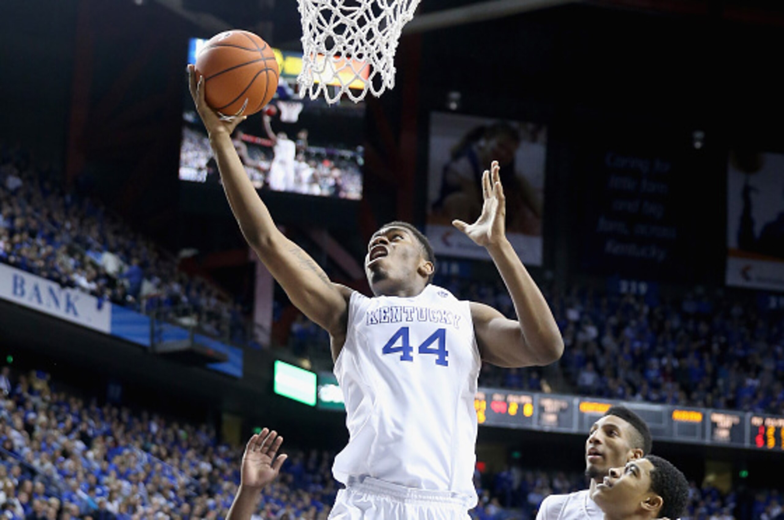 LEXINGTON, KY - FEBRUARY 21: Dakari Johnson #44 of the Kentucky Wildcats shoots the ball during the game against the Auburn Tigers at Rupp Arena on February 21, 2015 in Lexington, Kentucky. (Photo by Andy Lyons/Getty Images) LEXINGTON, KY - FEBRUARY 21: Dakari Johnson #44 of the Kentucky Wildcats shoots the ball during the game against the Auburn Tigers at Rupp Arena on February 21, 2015 in Lexington, Kentucky. (Photo by Andy Lyons/Getty Images)