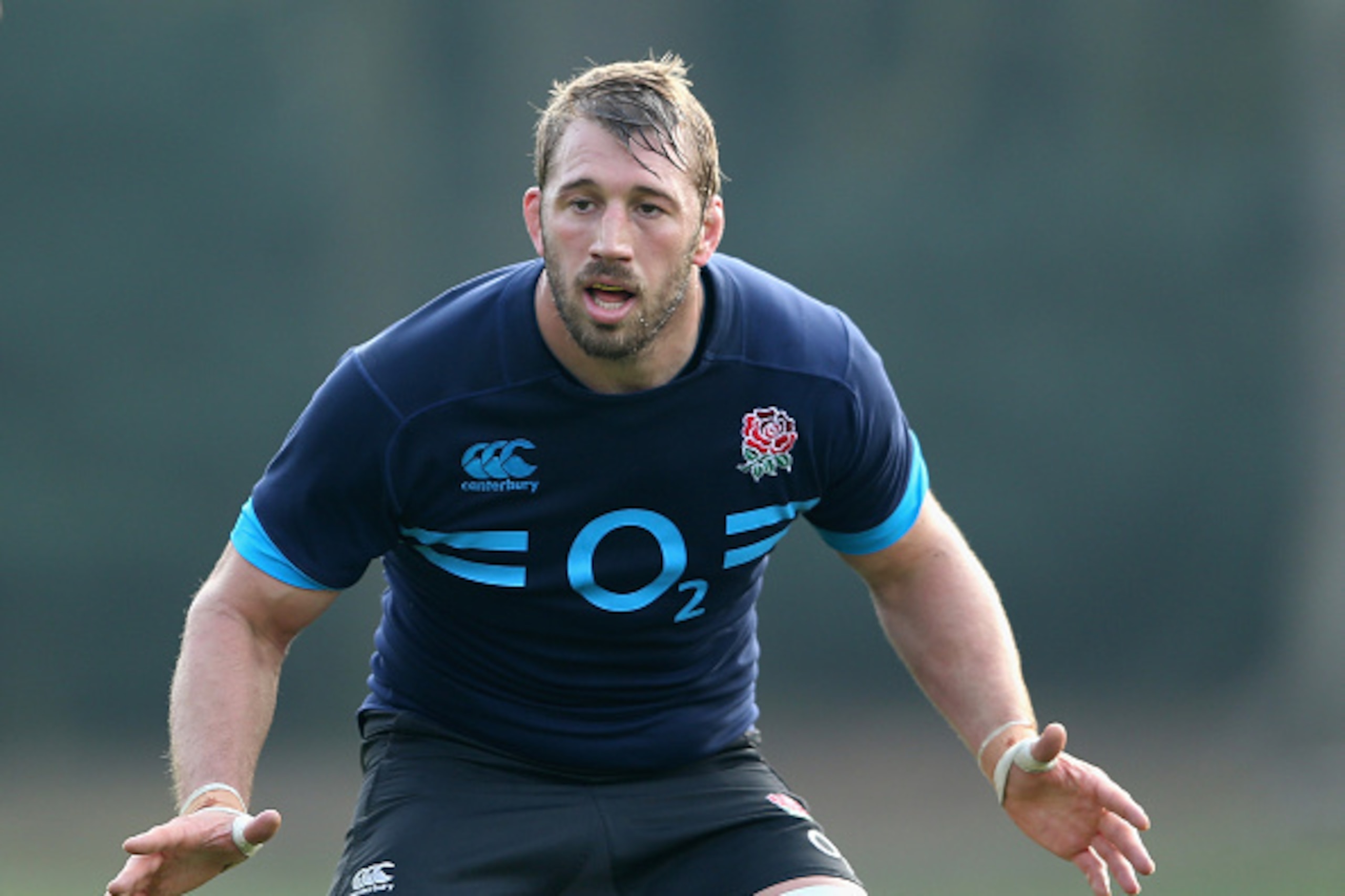 BAGSHOT, ENGLAND - MARCH 17:  Chris Robshaw looks on during the England training session at Pennyhill Park on March 17, 2015 in Bagshot, England.  (Photo by David Rogers/Getty Images)