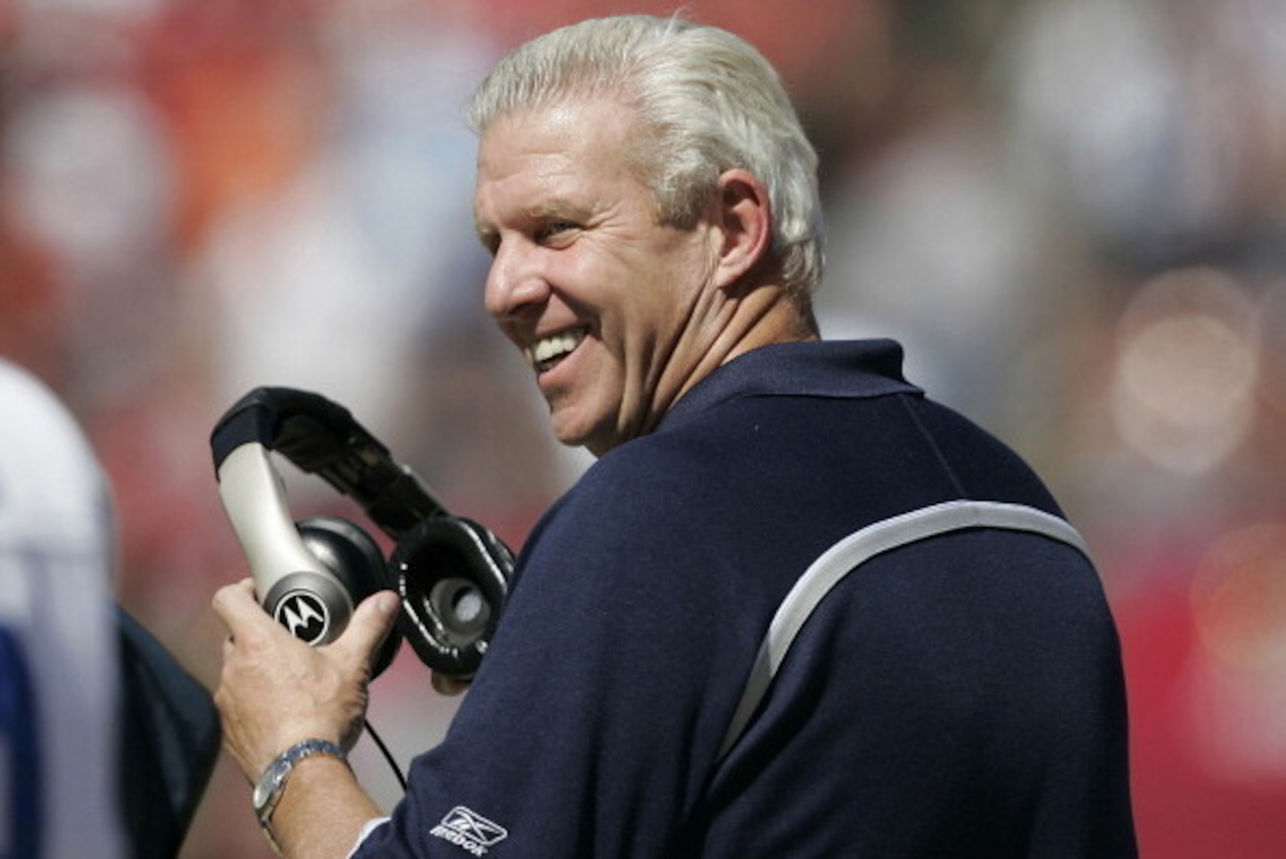 Cowboys coach Bill Parcells late in the game as the Dallas Cowboys defeated the San Francisco 49ers by a score of 34 to 31 at Monster Park, San Francisco, California, September 25, 2005. (Photo by Robert B. Stanton/NFLPhotoLibrary) Cowboys coach Bill Parcells late in the game as the Dallas Cowboys defeated the San Francisco 49ers by a score of 34 to 31 at Monster Park, San Francisco, California, September 25, 2005. (Photo by Robert B. Stanton/NFLPhotoLibrary)