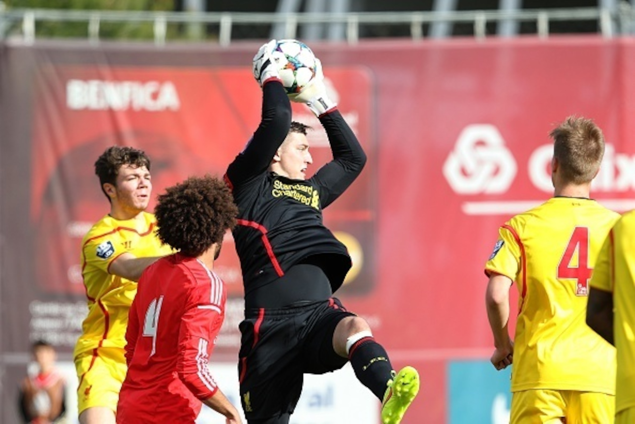 SEIXAL, PORTUGAL - FEBRUARY 24:  Liverpool's goalkeeper Ryan Fulton in action during the UEFA Youth League match between SL Benfica and Liverpool FC on February 24, 2015 in Seixal, Portugal.  (Photo by Carlos Rodrigues/Getty Images for UEFA)