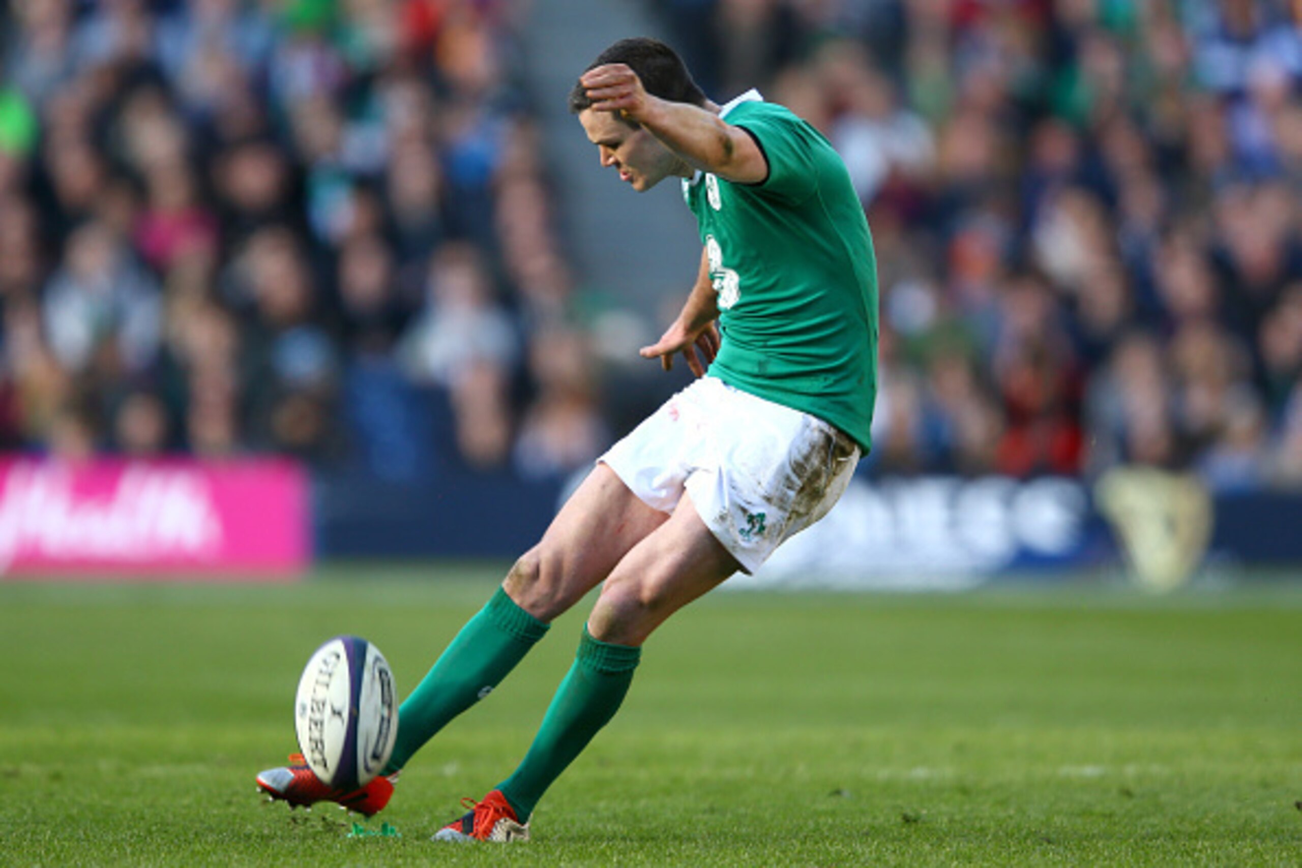 EDINBURGH, SCOTLAND - MARCH 21:  Jonathan Sexton of Ireland kicks a penalty to put Ireland 23 points ahead of Scotland on 10-33 during the RBS Six Nations match between Scotland and Ireland at Murrayfield on March 21, 2015 in Edinburgh, Scotland.  (Photo 