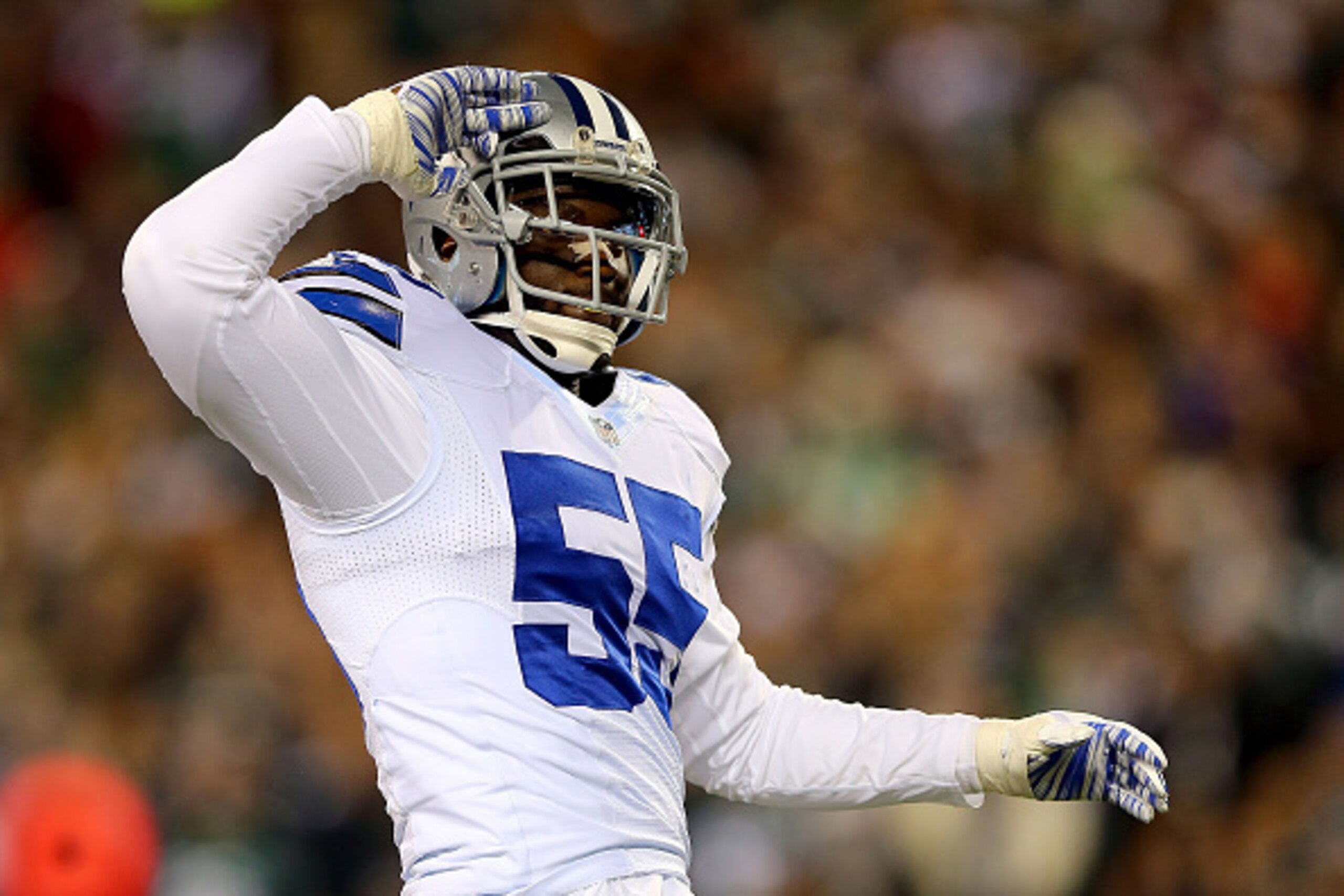 PHILADELPHIA, PA - DECEMBER 14:  Rolando McClain #55 of the Dallas Cowboys reacts during the game against the Philadelphia Eagles at Lincoln Financial Field on December 14, 2014 in Philadelphia, Pennsylvania.  (Photo by Elsa/Getty Images)