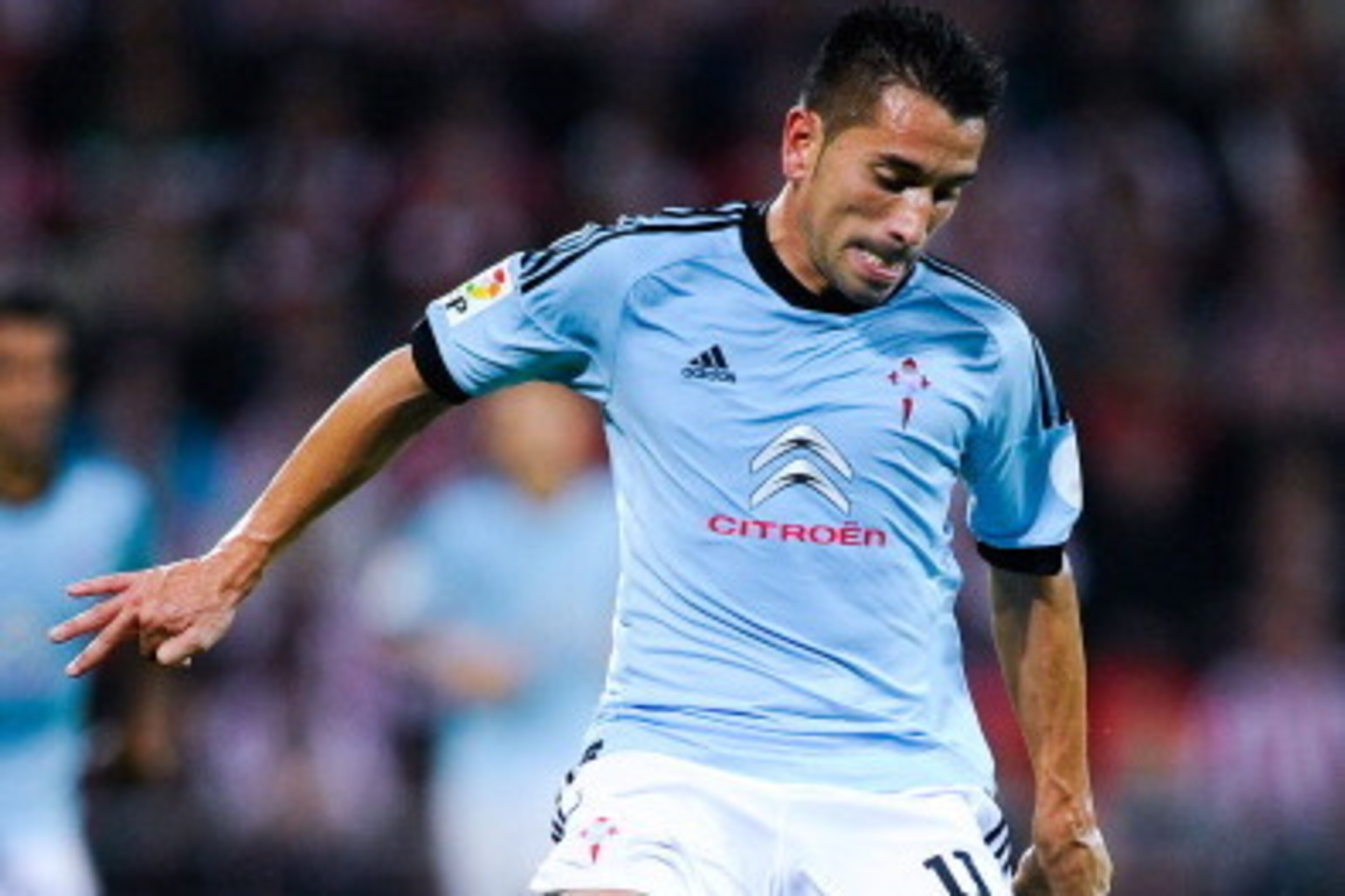 BILBAO, SPAIN - SEPTEMBER 16:  Charles Dias of RC Celta de Vigo runs with the ball during the La Liga match between Athletic Club and RC Celta de Vigo at San Mames Stadium on September 16, 2013 in Bilbao, Spain.  (Photo by David Ramos/Getty Images)