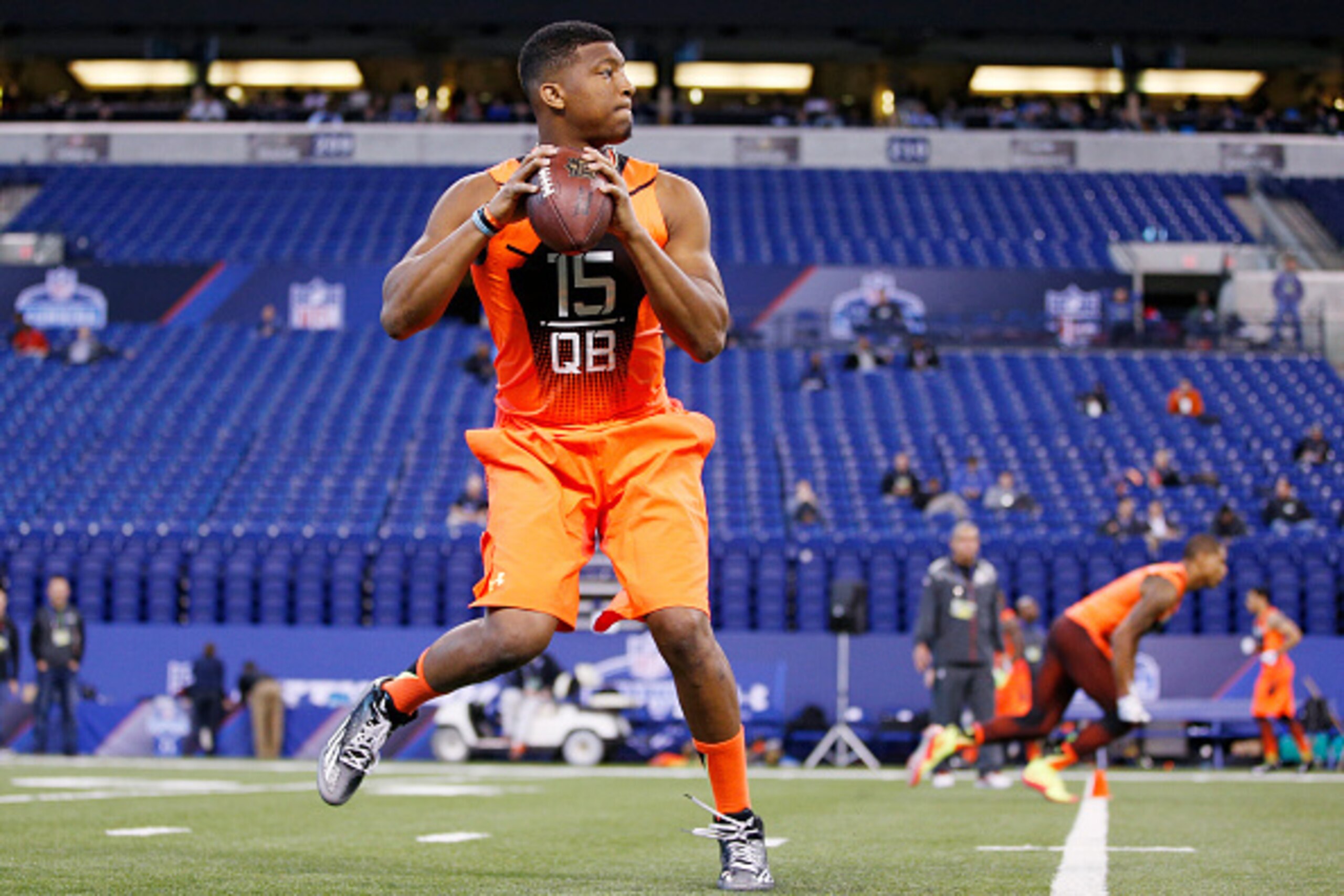 INDIANAPOLIS, IN - FEBRUARY 21: Quarterback Jameis Winston of Florida State looks to throw a pass during the 2015 NFL Scouting Combine at Lucas Oil Stadium on February 21, 2015 in Indianapolis, Indiana. (Photo by Joe Robbins/Getty Images)