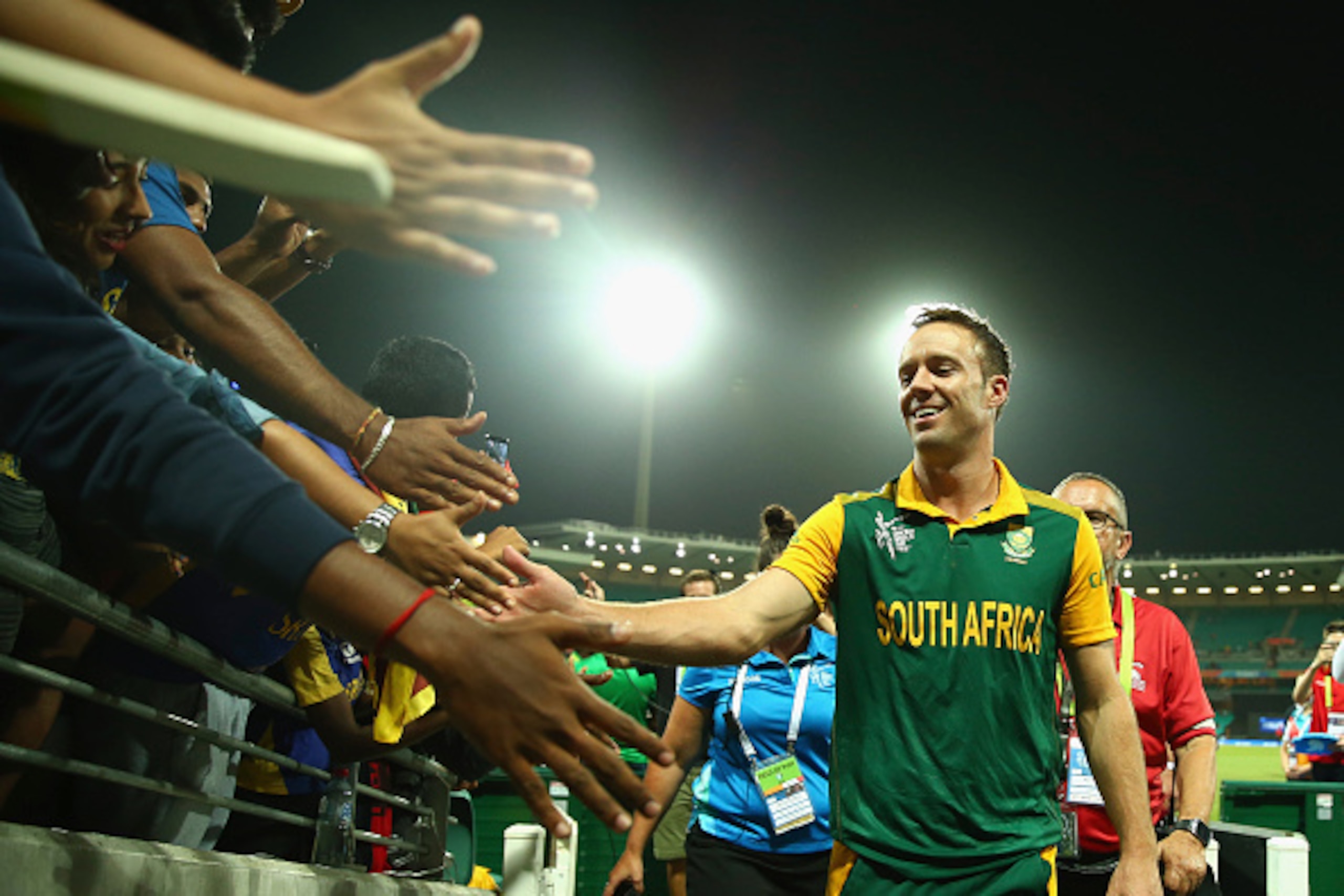 SYDNEY, AUSTRALIA - MARCH 18:  AB de Villiers of South Africa leaves the ground during the 2015 ICC Cricket World Cup Quarter Final match between South Africa and Sri Lanka at Sydney Cricket Ground on March 18, 2015 in Sydney, Australia.  (Photo by Ryan P