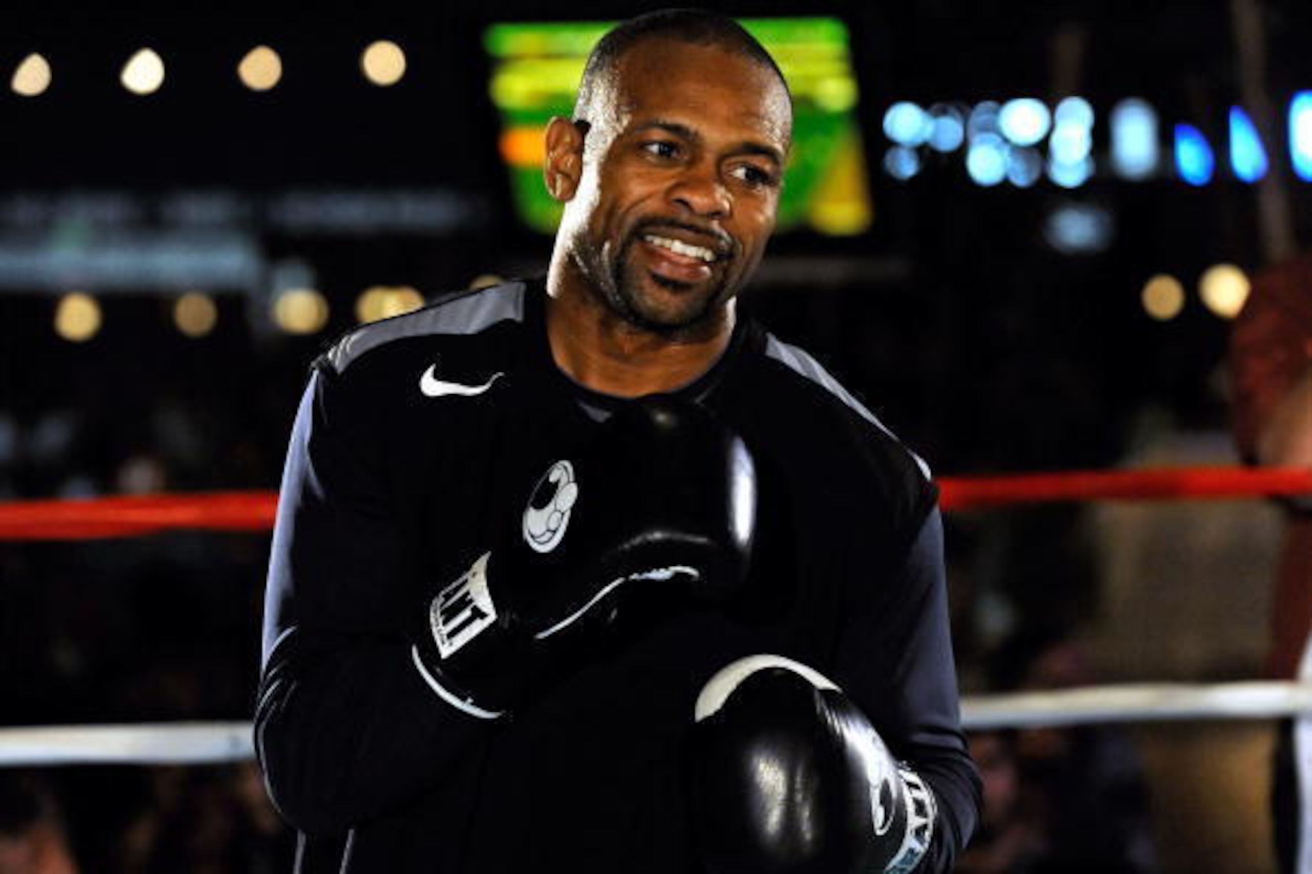 LAS VEGAS - MARCH 30:  Boxer Roy Jones Jr. works out at the Mandalay Bay Resort & Casino March 30, 2010 in Las Vegas, Nevada. Jones will face Bernard Hopkins in a light heavyweight bout on April 3 in Las Vegas.  (Photo by Ethan Miller/Getty Images)