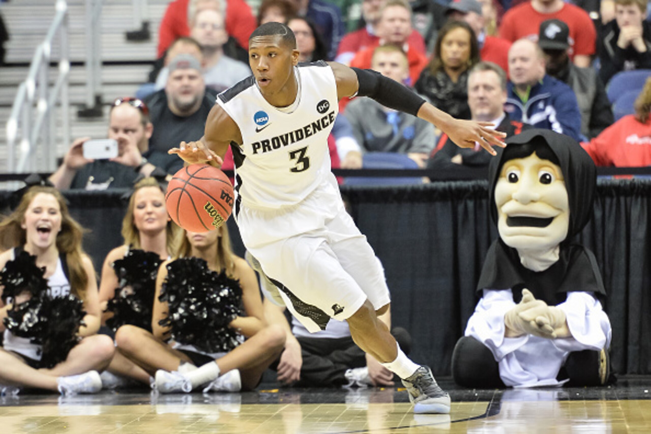 COLUMBUS, OH - MARCH 20: Kris Dunn #3 of the Providence Friars controls the ball against the Dayton Flyers during the second round of the 2015 NCAA Men's Basketball Tournament on March 20, 2015 at Nationwide Arena in Columbus, Ohio. (Photo by Jamie Saba COLUMBUS, OH - MARCH 20: Kris Dunn #3 of the Providence Friars controls the ball against the Dayton Flyers during the second round of the 2015 NCAA Men's Basketball Tournament on March 20, 2015 at Nationwide Arena in Columbus, Ohio. (Photo by Jamie Saba