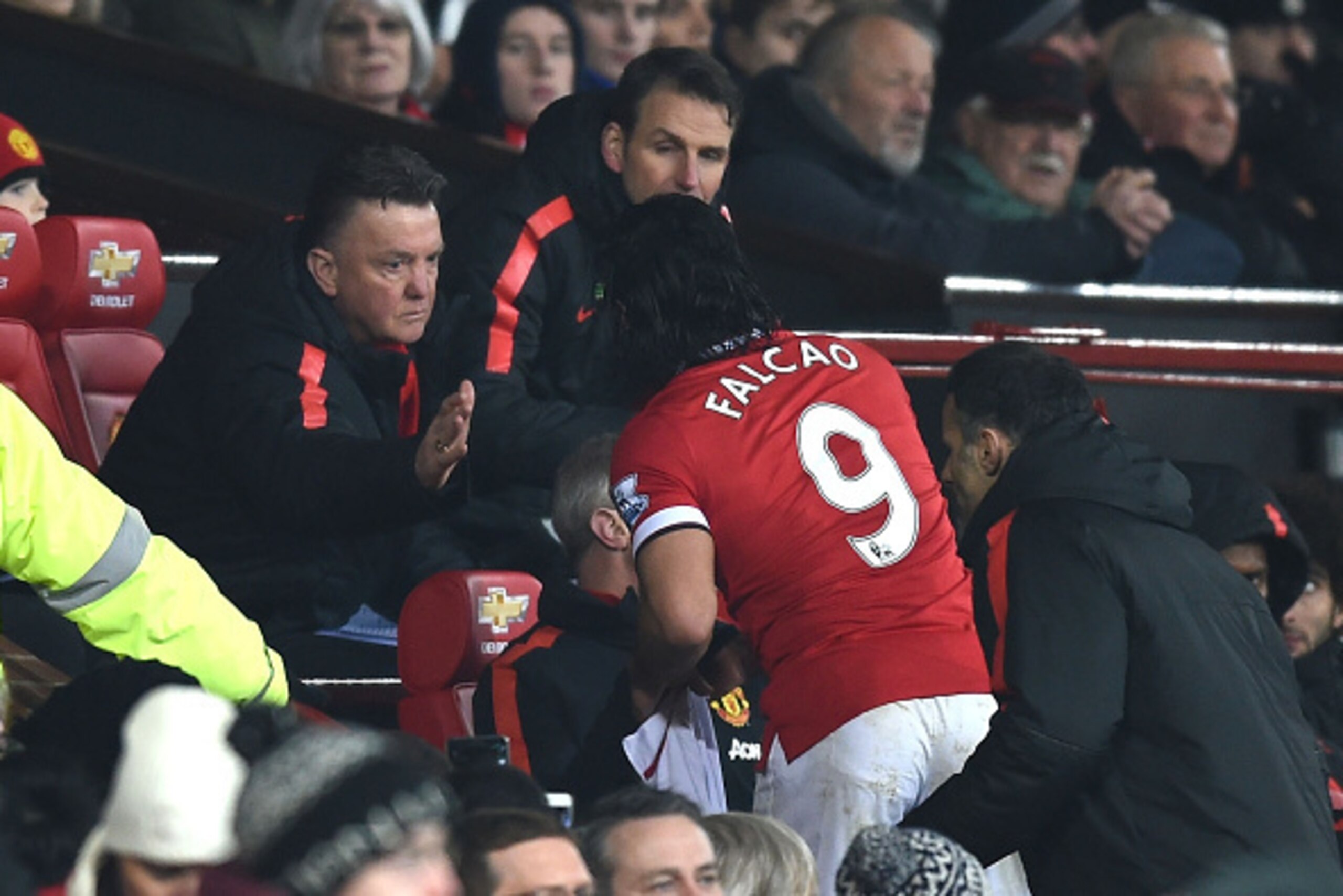 MANCHESTER, ENGLAND - FEBRUARY 11: Louis van Gaal, manager of Manchester United shakes hands with Radamel Falcao after he was substituted during the Barclays Premier League match between Manchester United and Burnley at Old Trafford on February 11, 2015 i